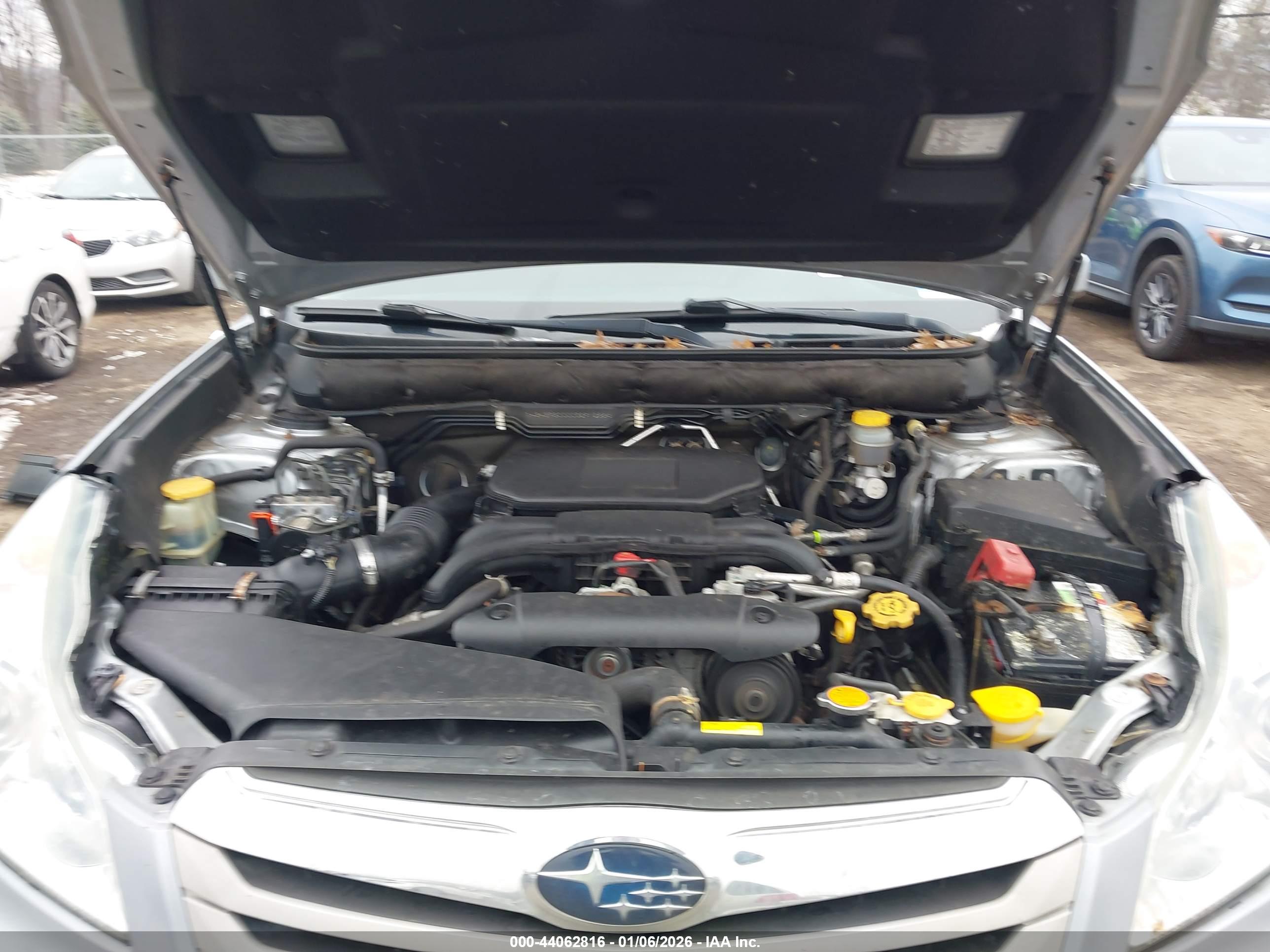SUBARU OUTBACK image 10