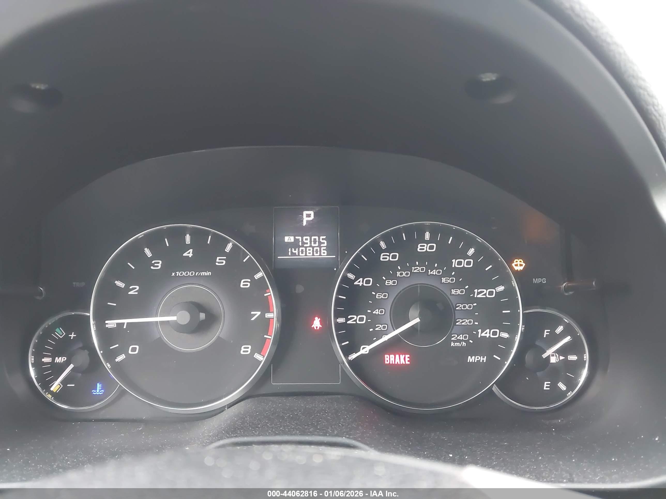 SUBARU OUTBACK image 7