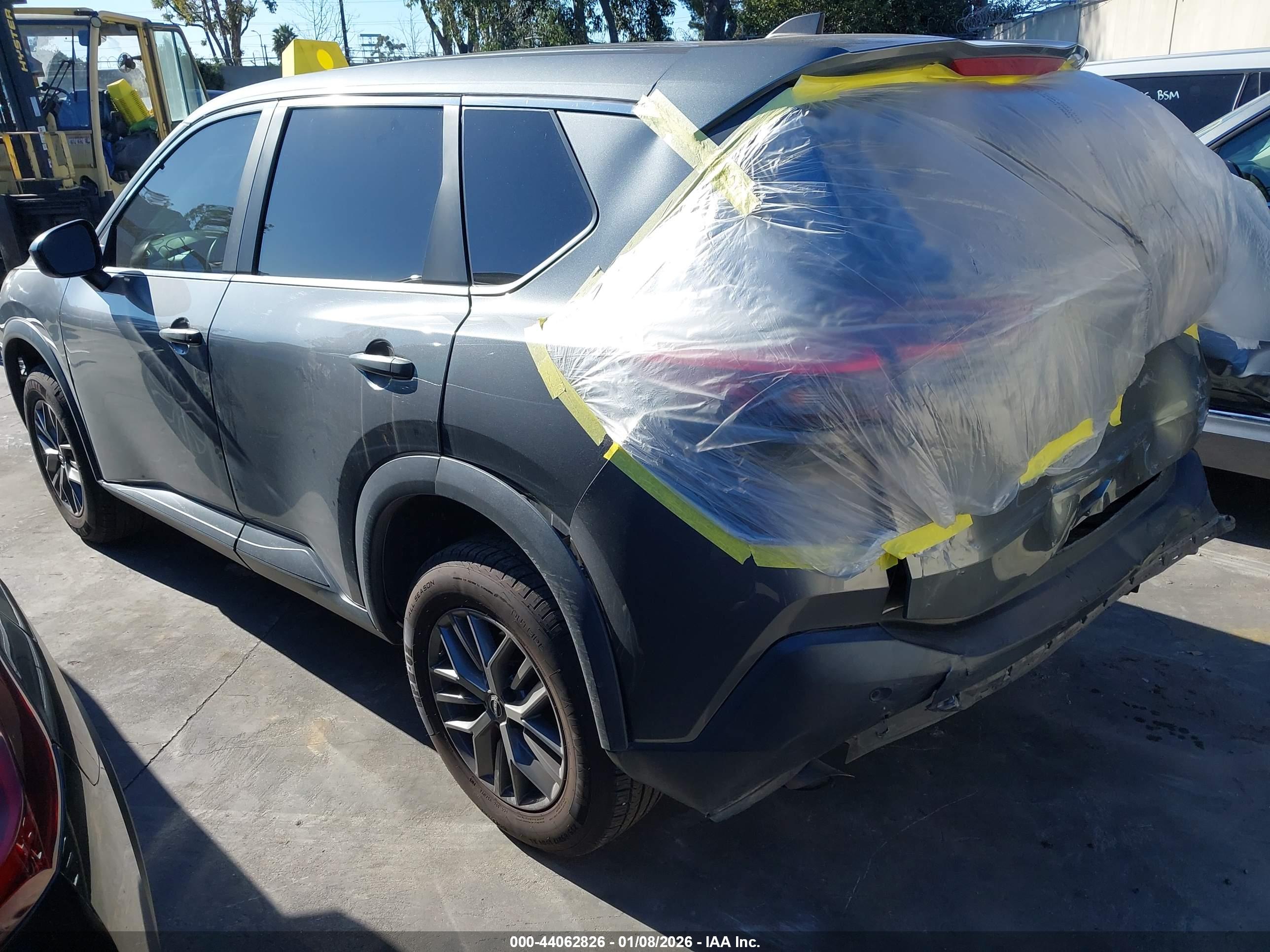 NISSAN ROGUE image 3