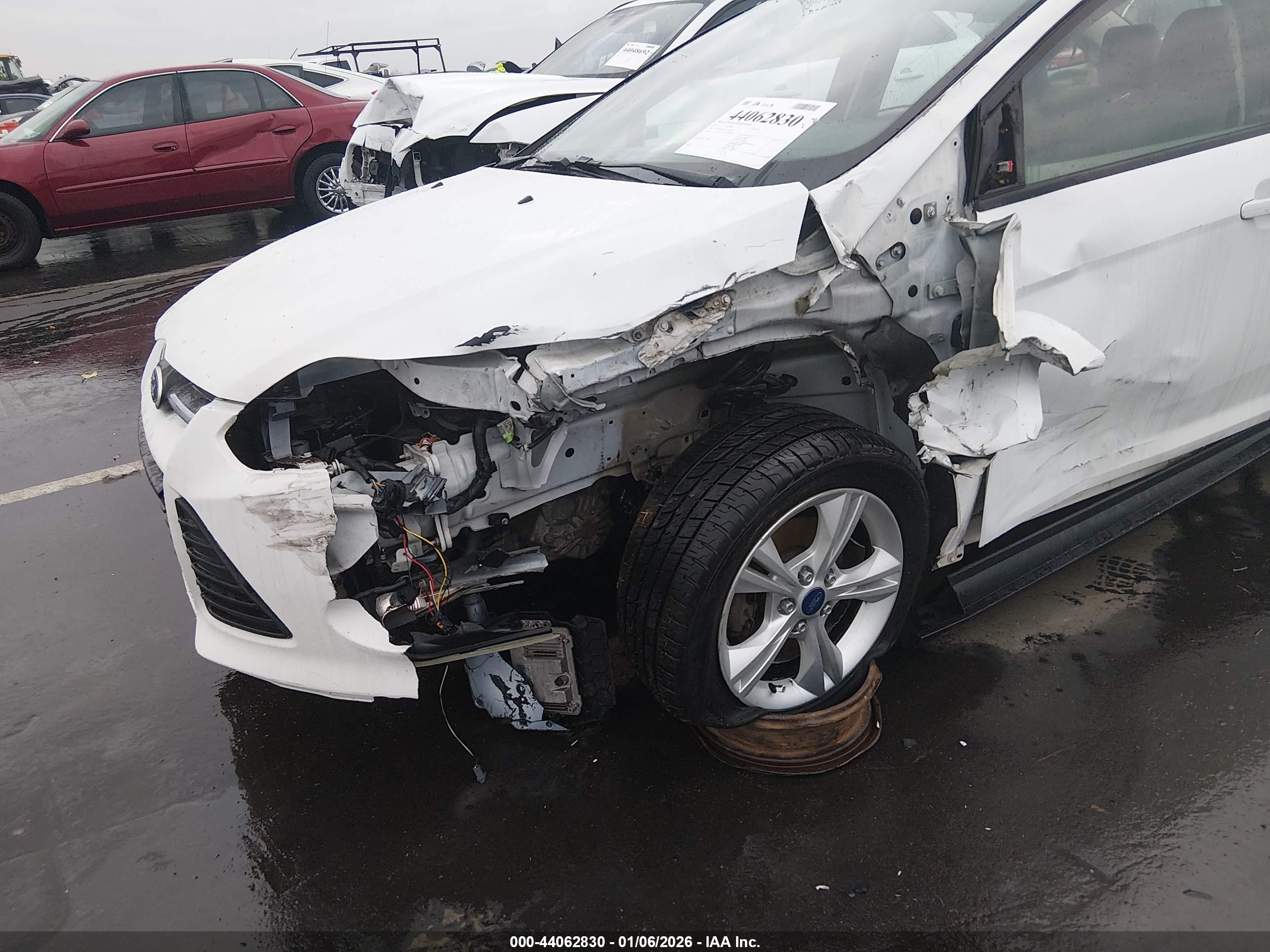 FORD FOCUS image 6