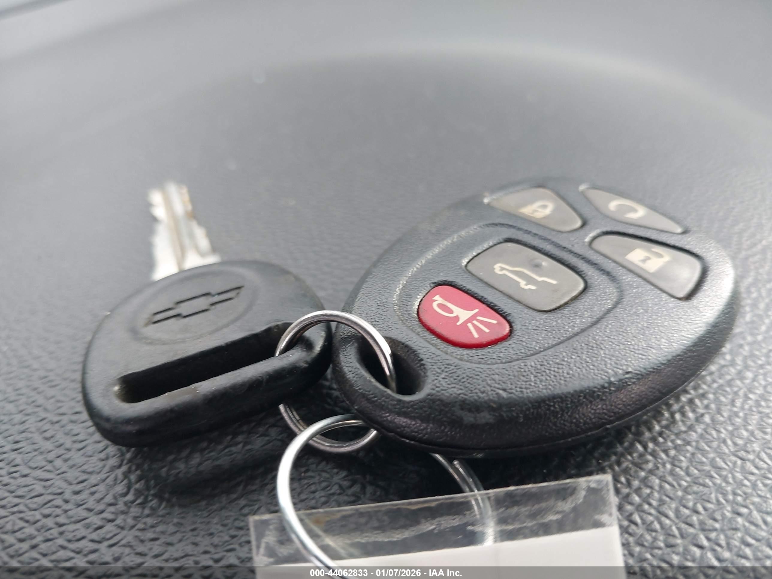 CHEVROLET TRAVERSE image 11