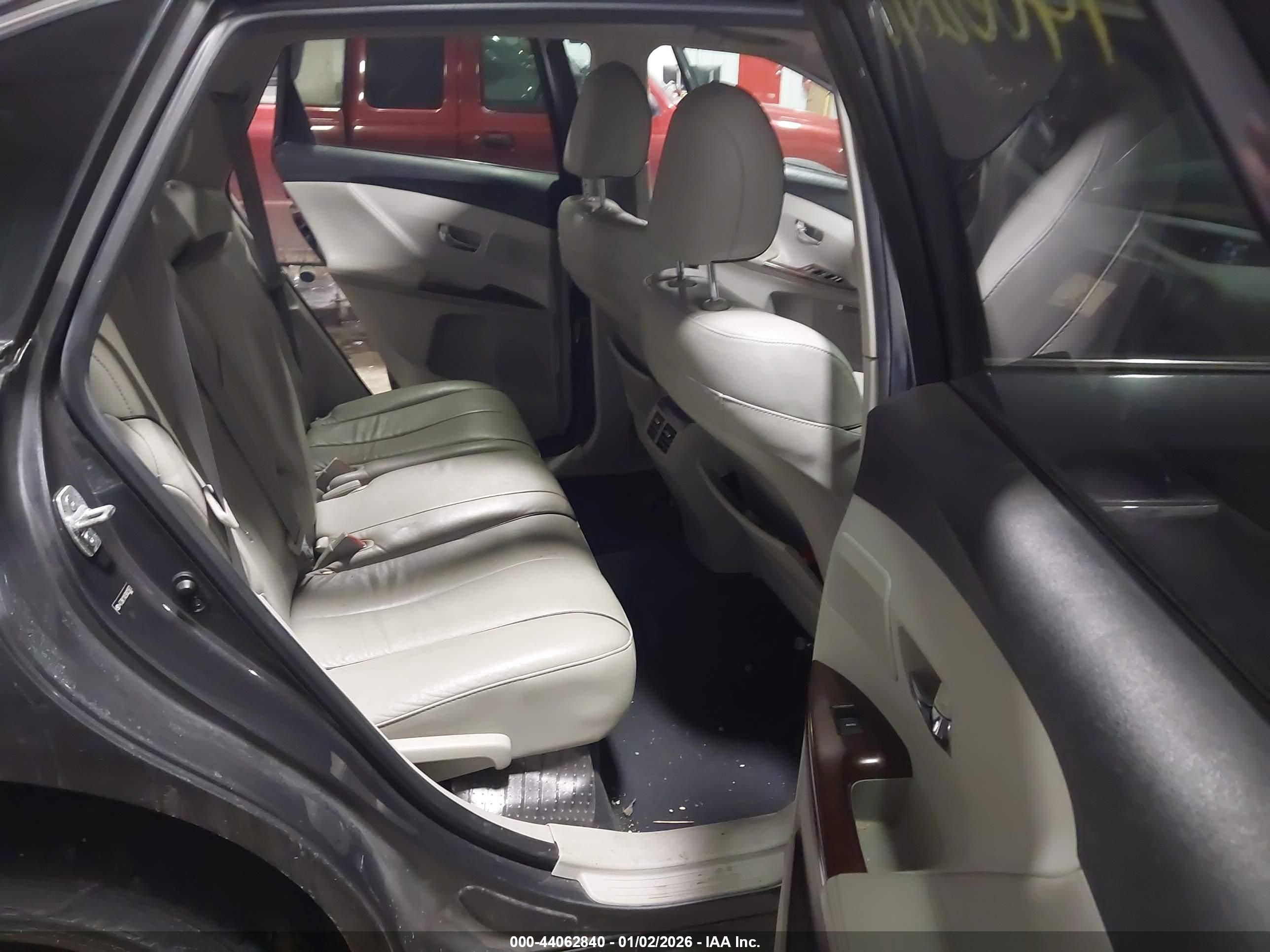 TOYOTA VENZA image 8