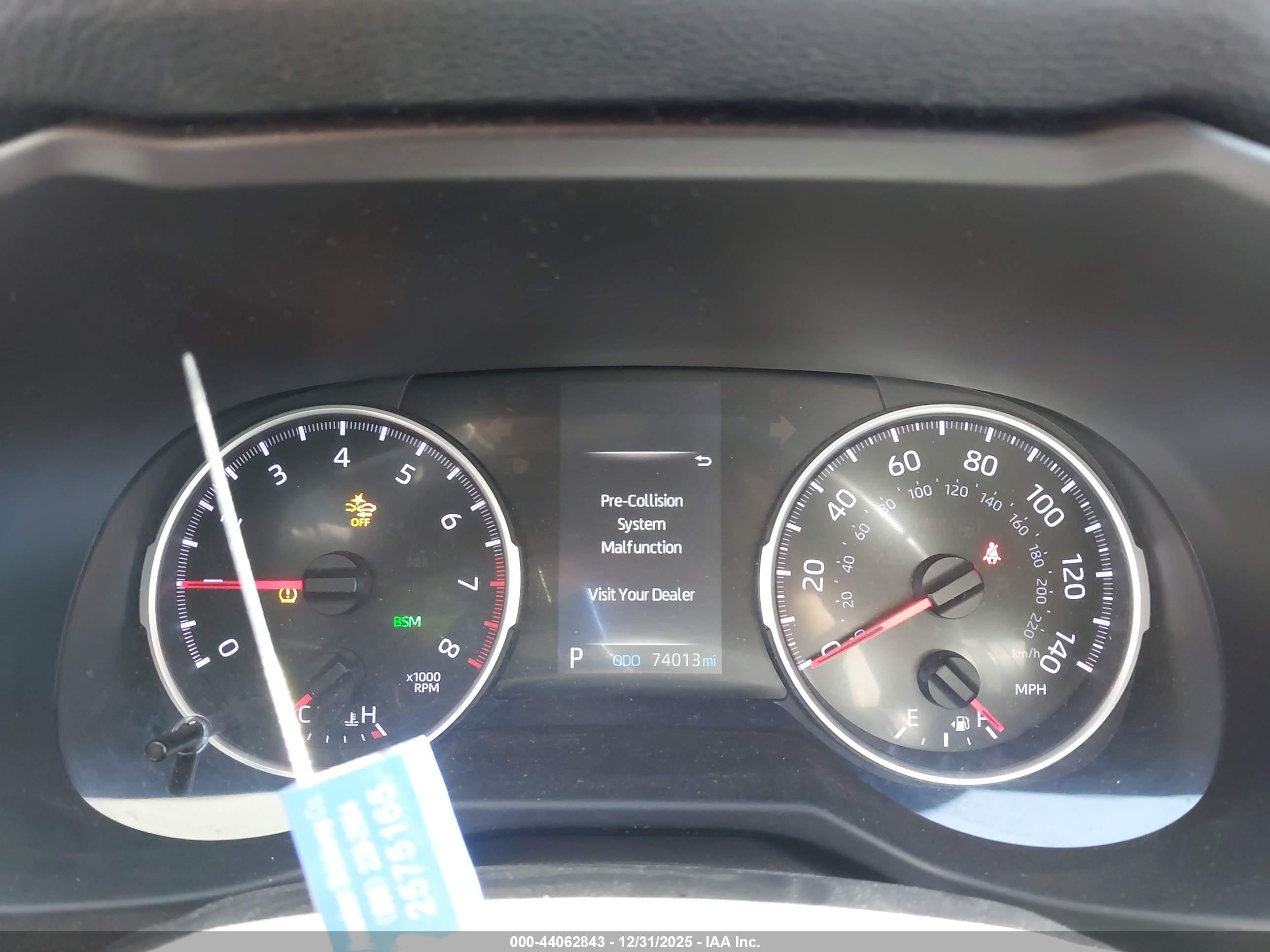 TOYOTA RAV4 image 7