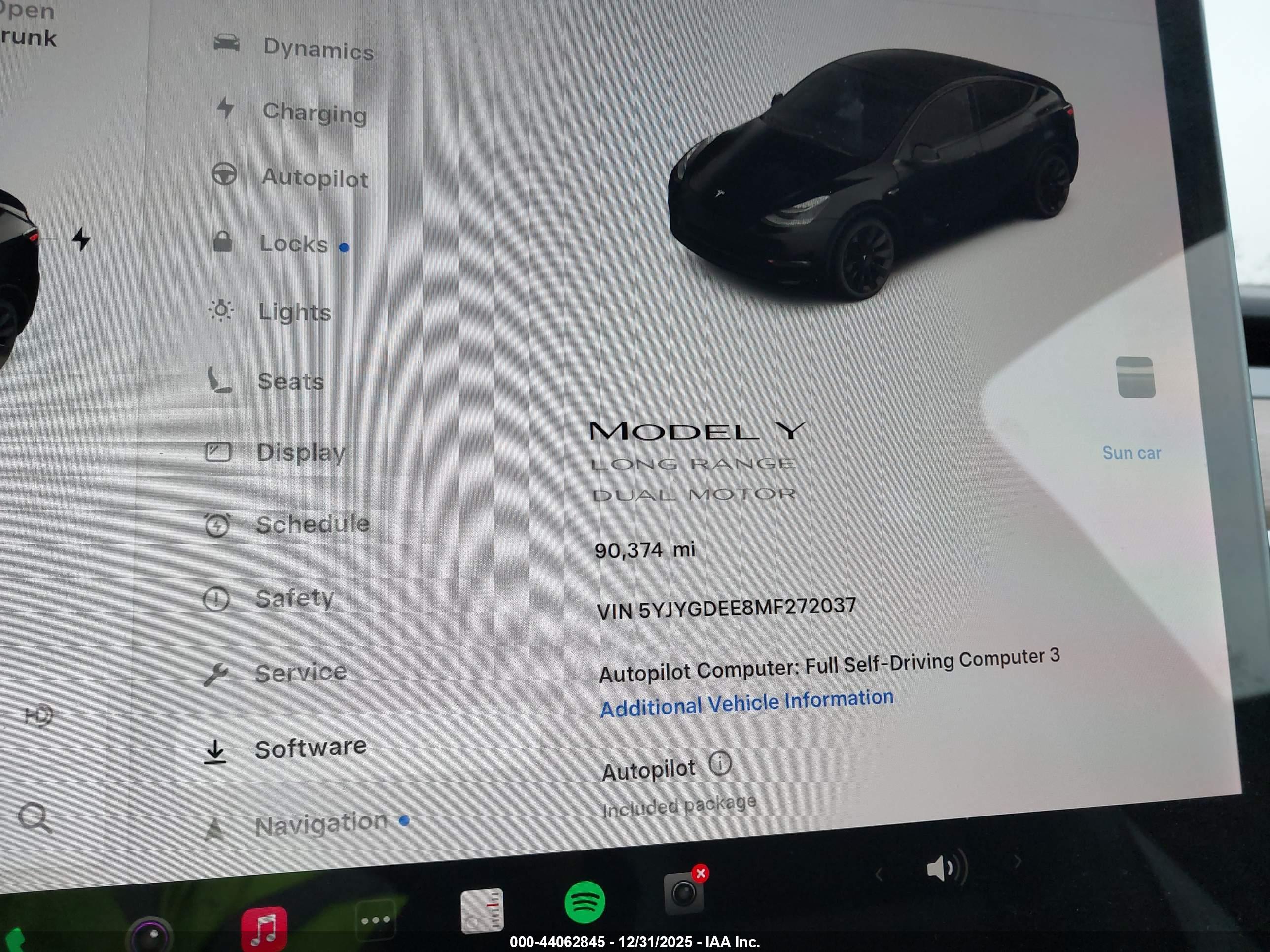 TESLA MODEL image 7