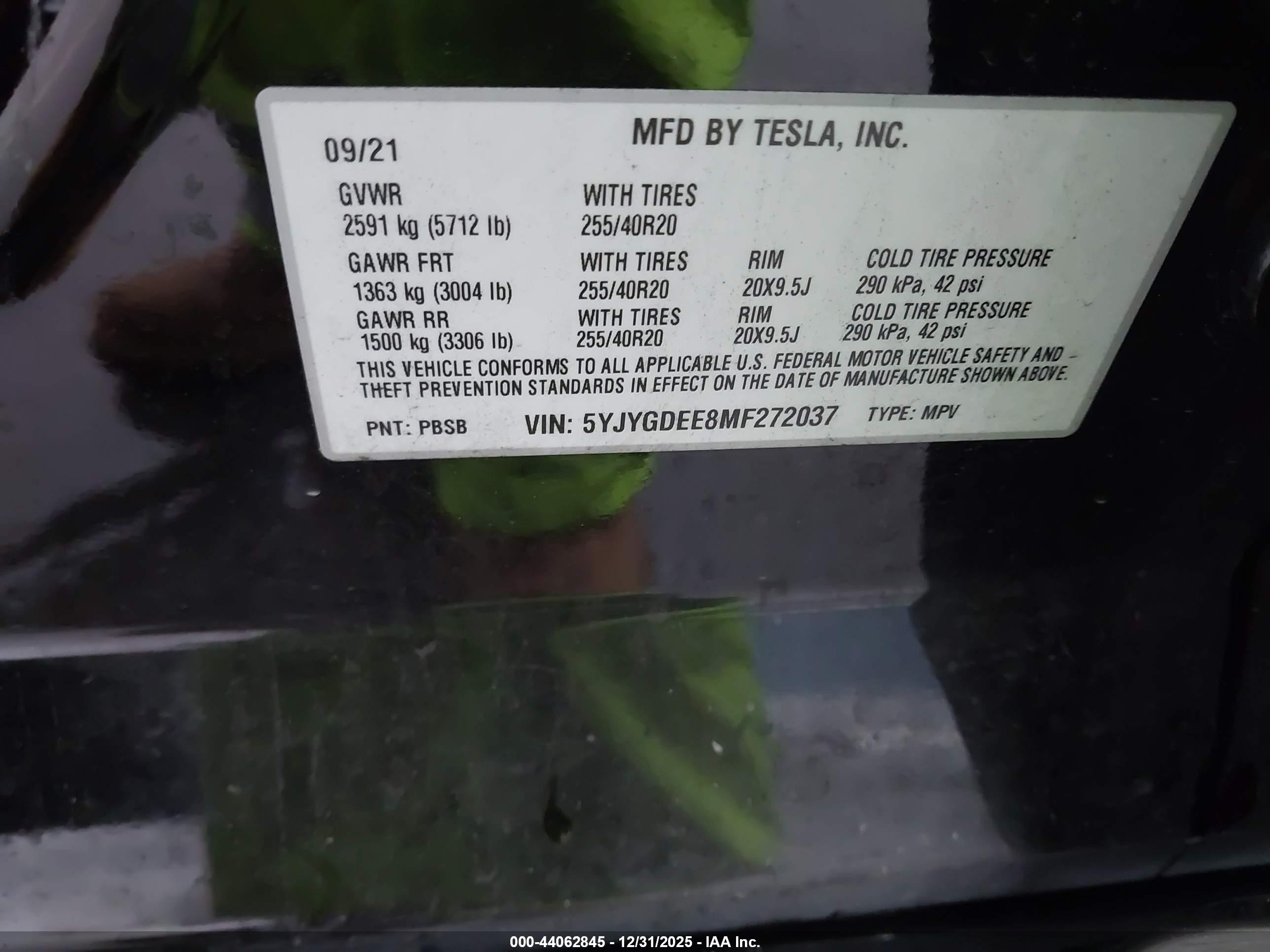 TESLA MODEL image 9