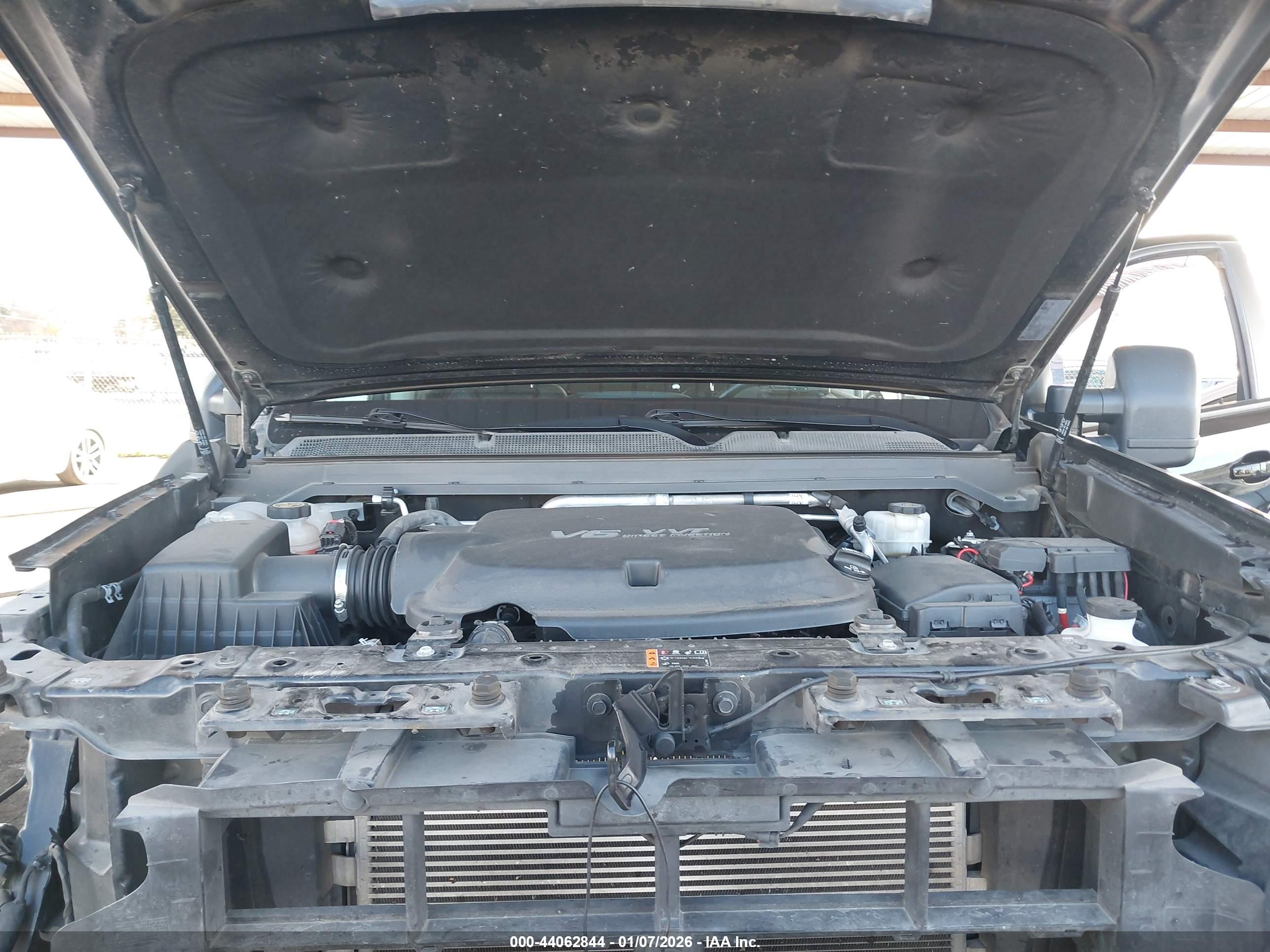 CHEVROLET COLORADO image 10