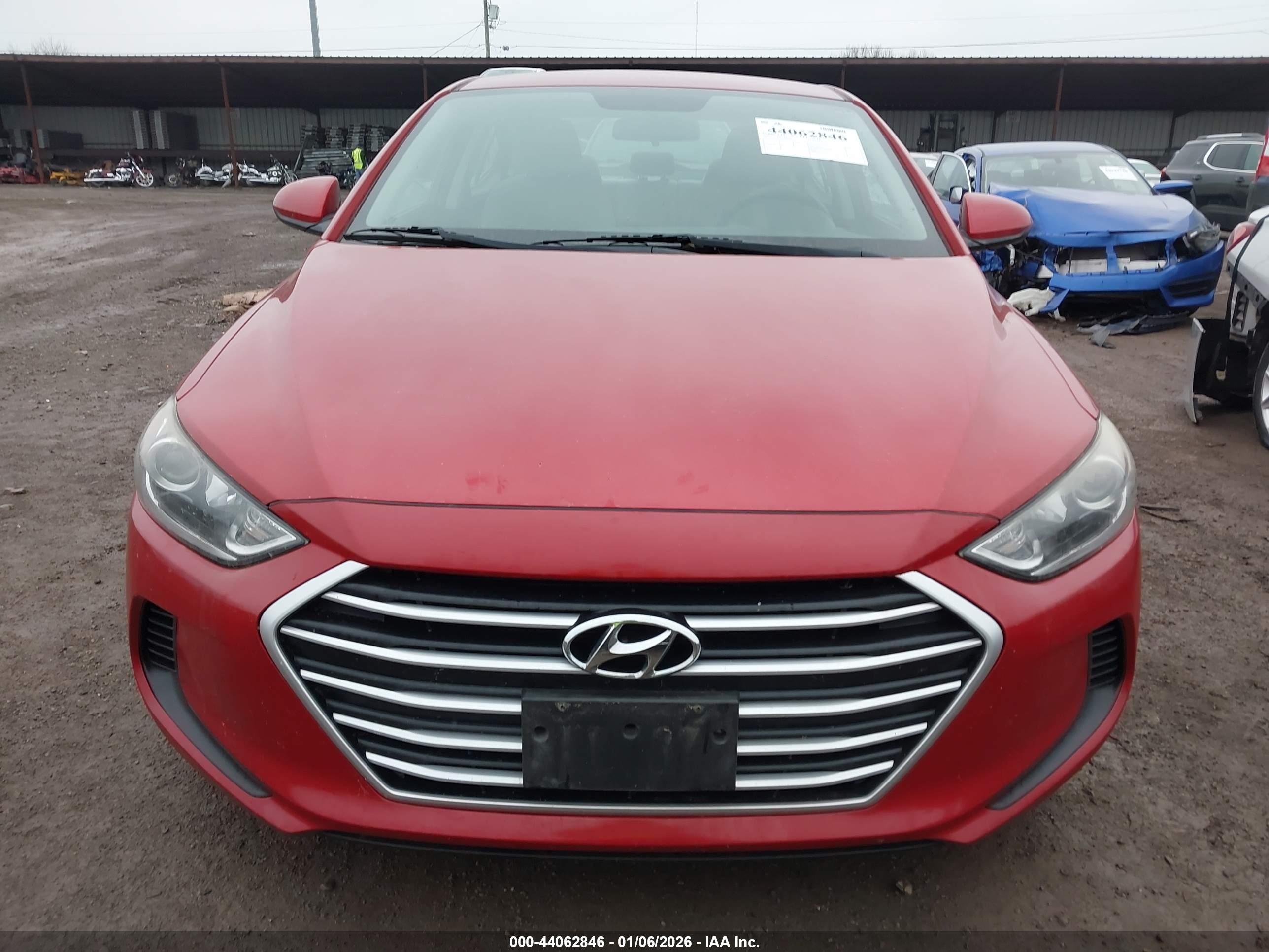 HYUNDAI ELANTRA image 6