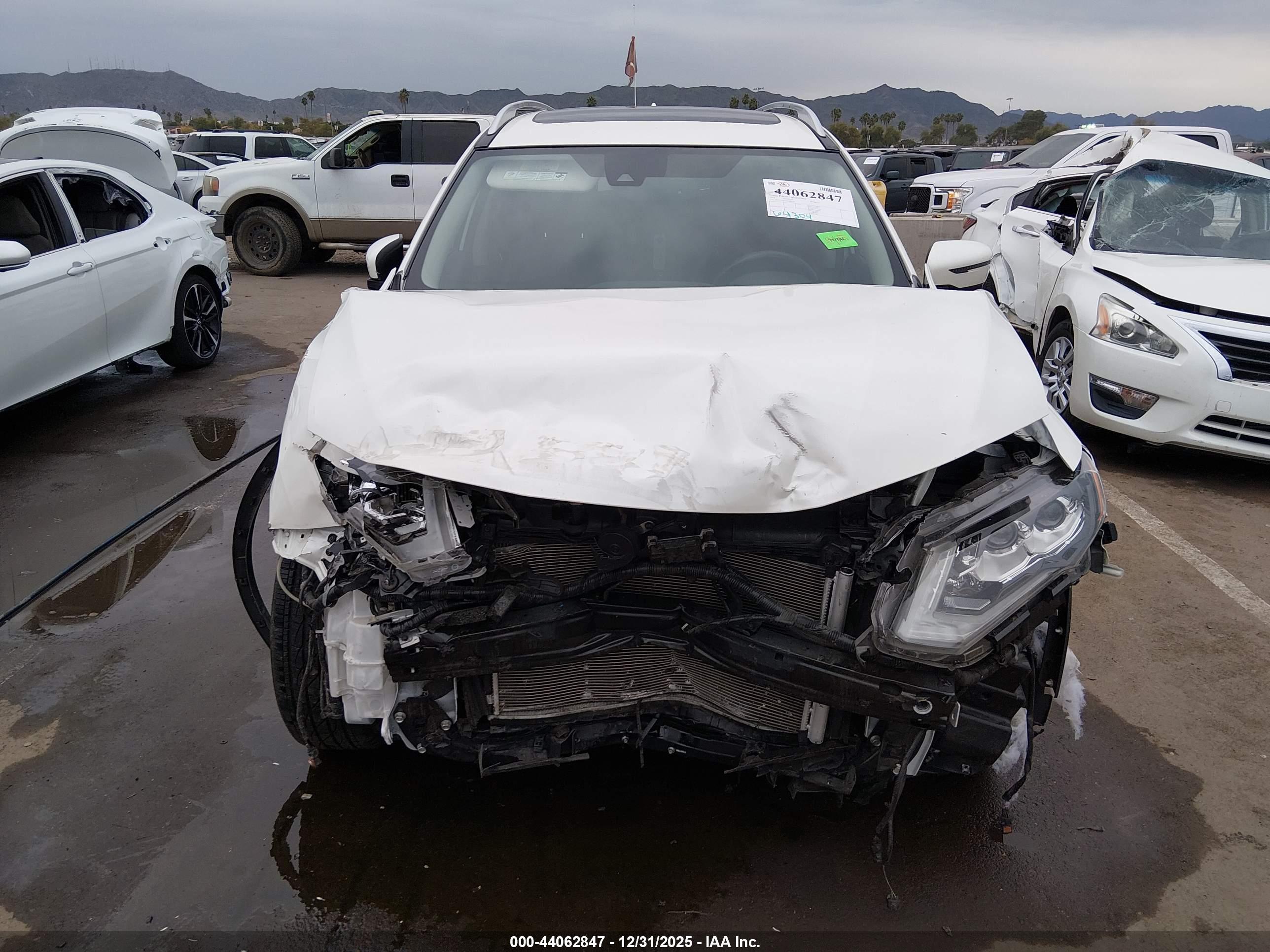 NISSAN ROGUE image 6