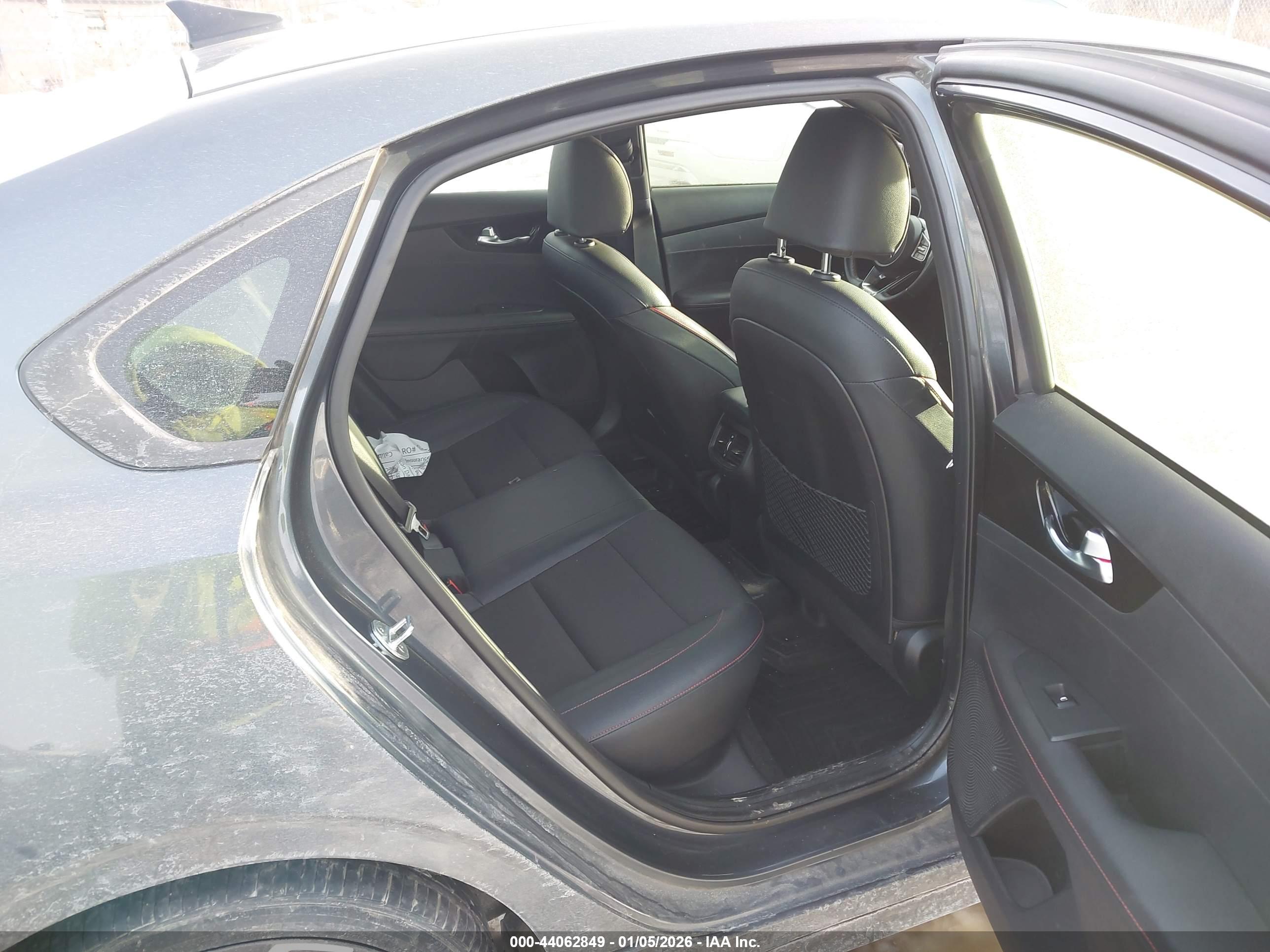 KIA FORTE image 8