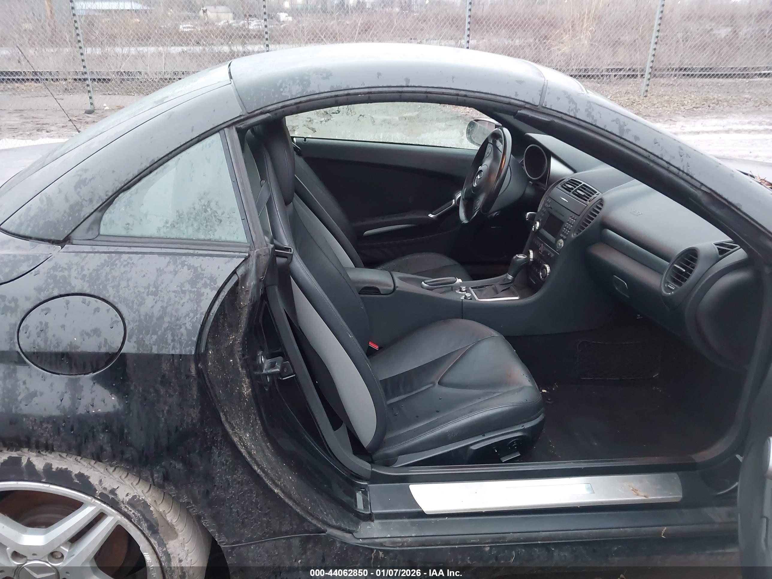 MERCEDES-BENZ SLK image 5