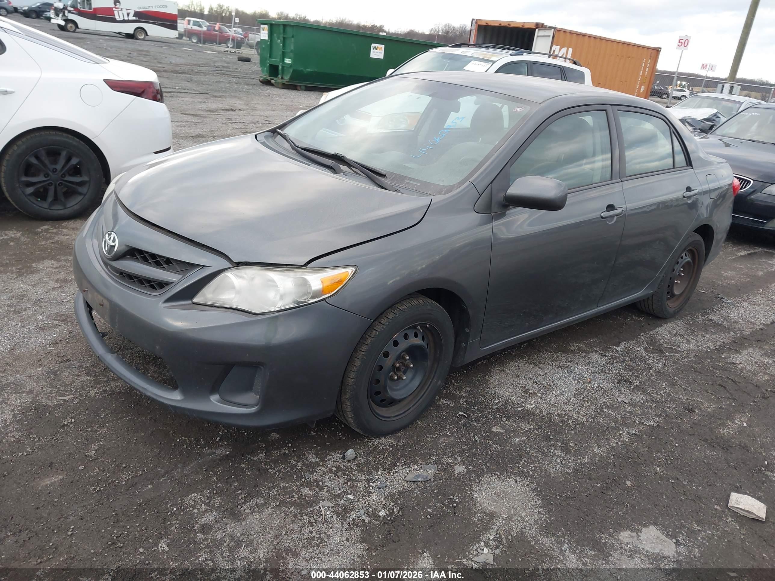 TOYOTA COROLLA image 2