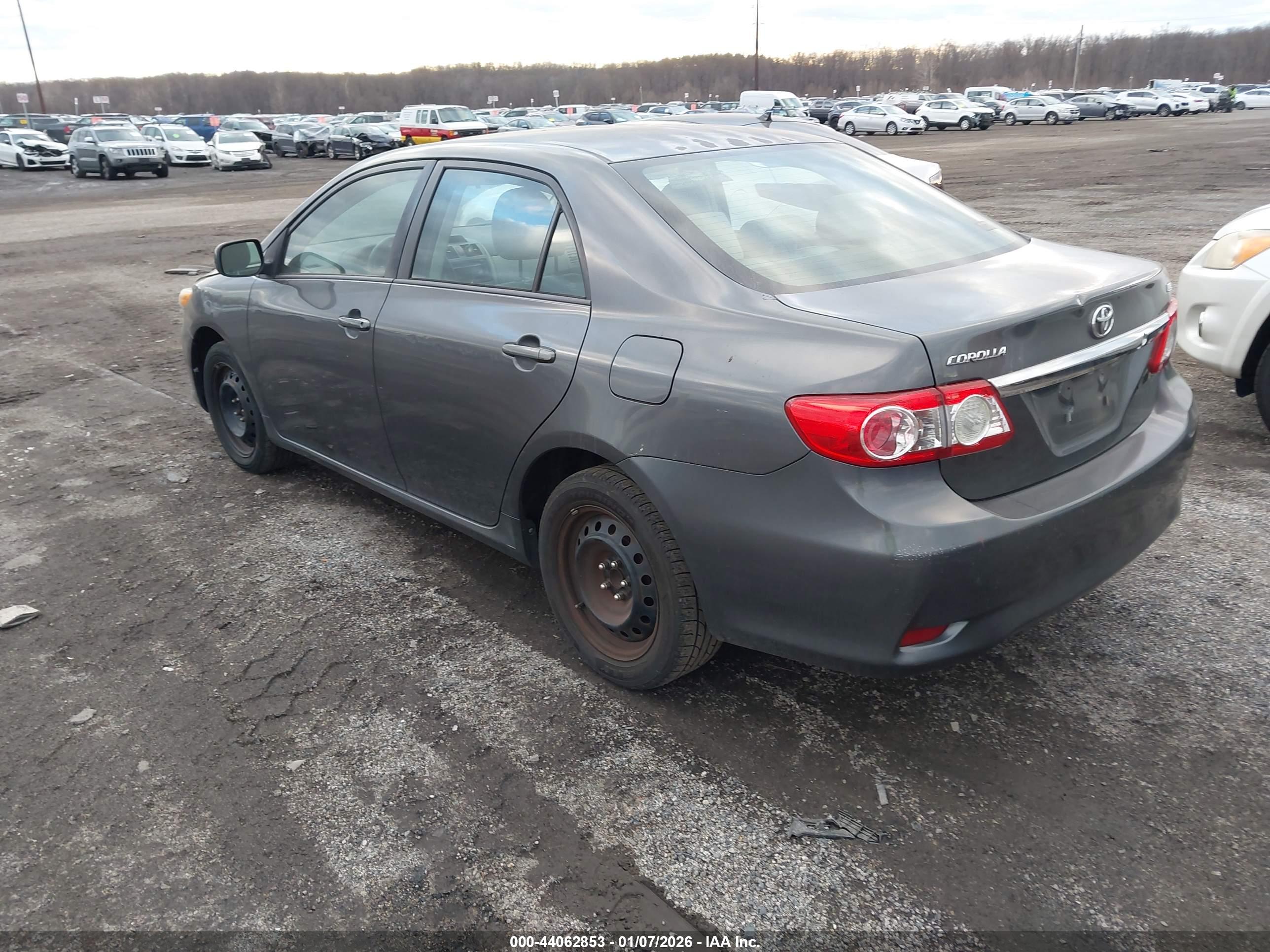 TOYOTA COROLLA image 3