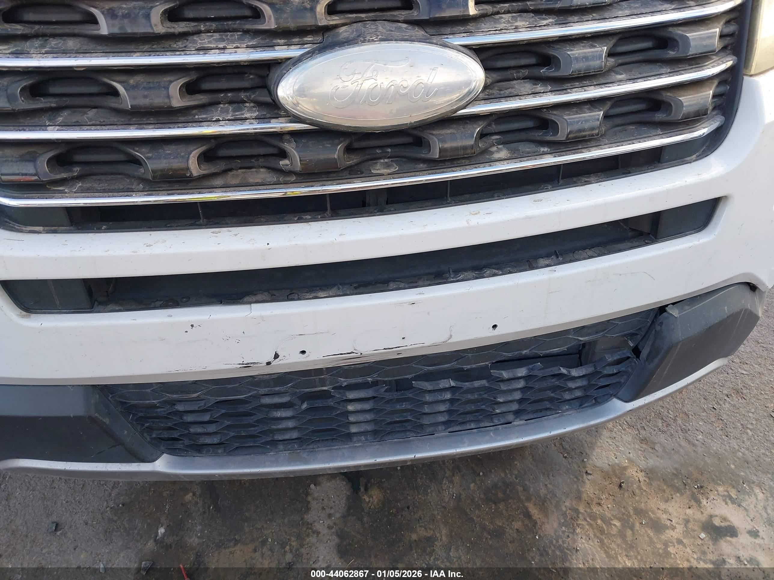 FORD EXPLORER image 6