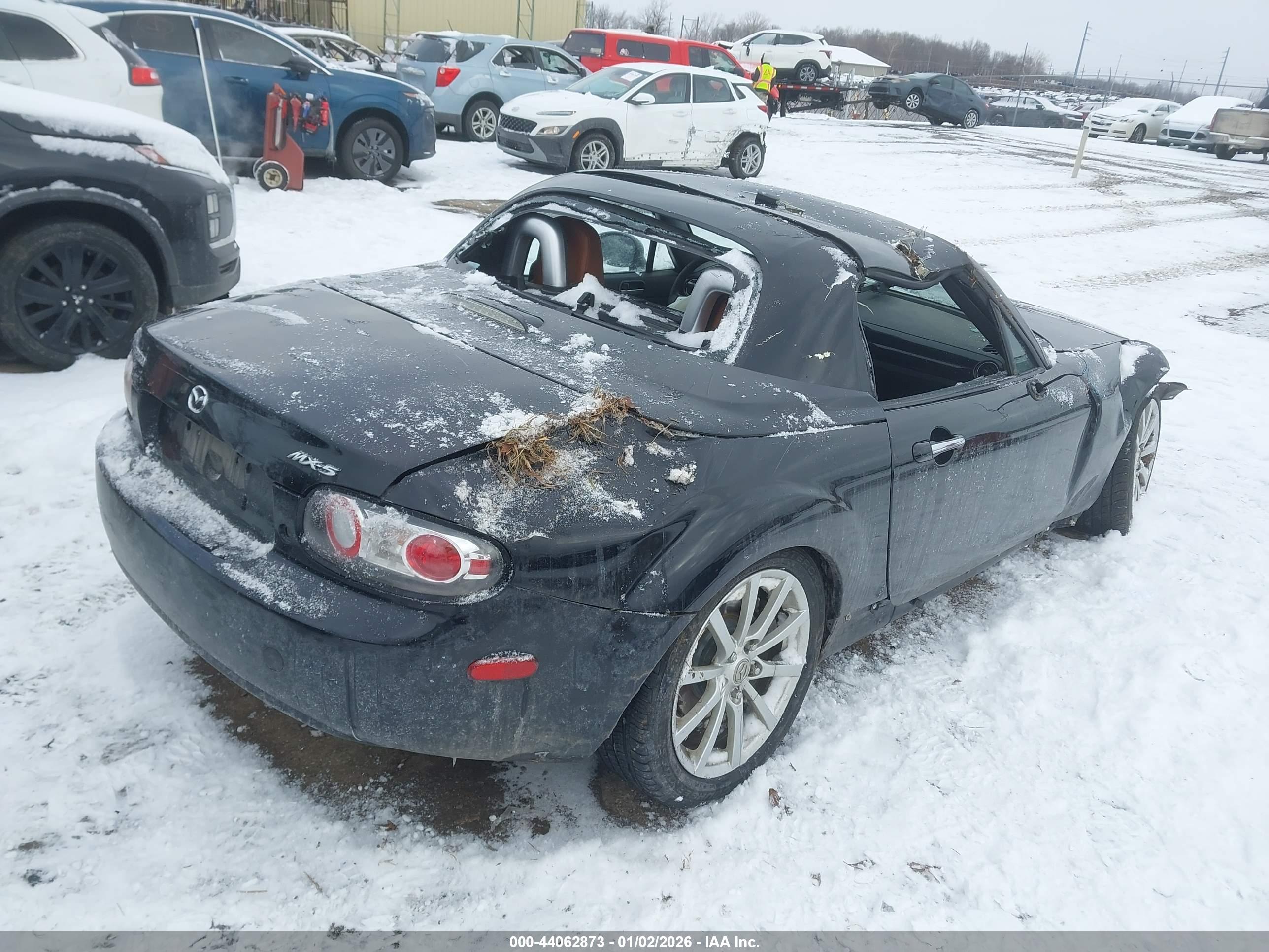 MAZDA MX-5 image 4