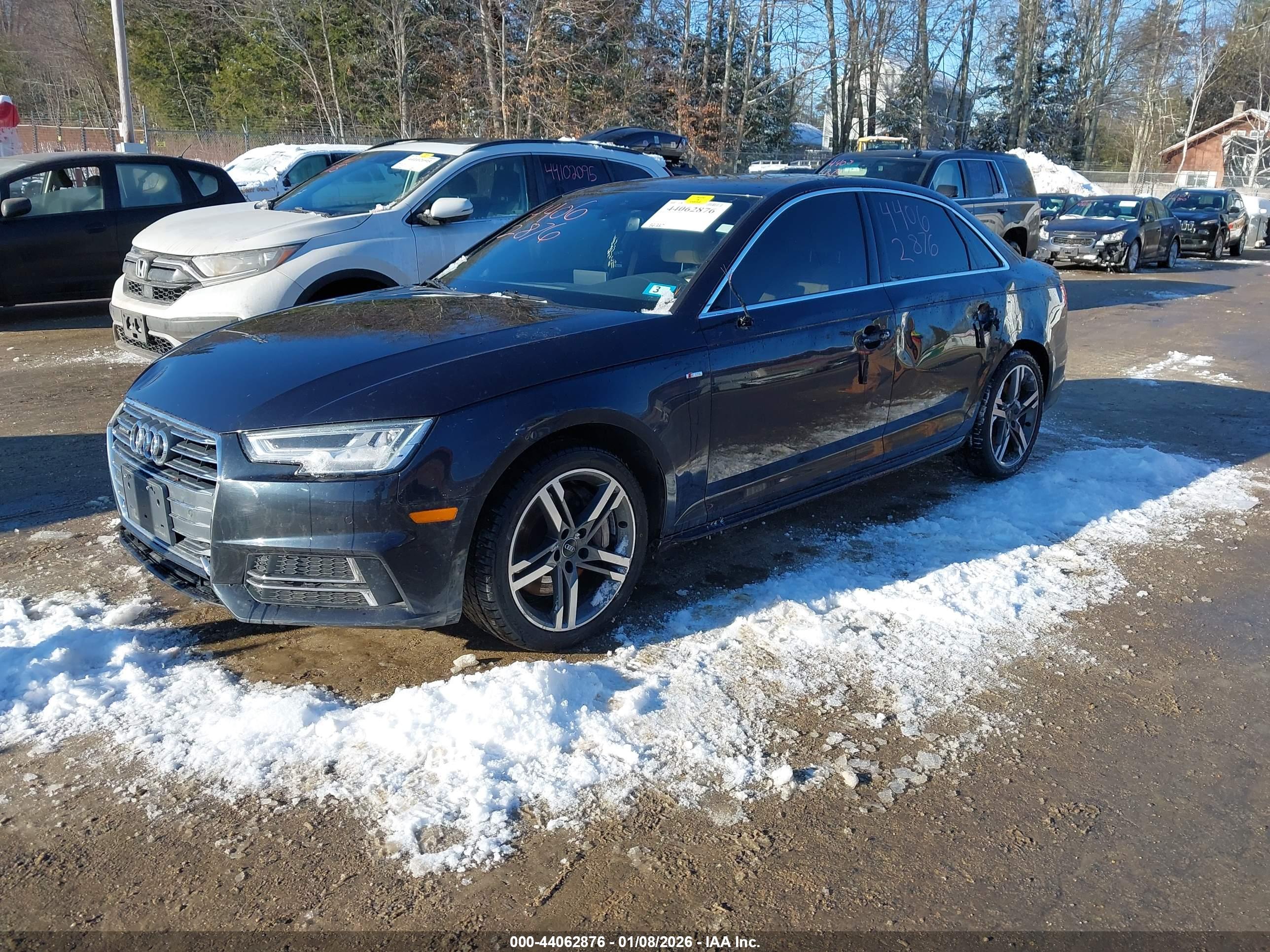 AUDI A4 image 2