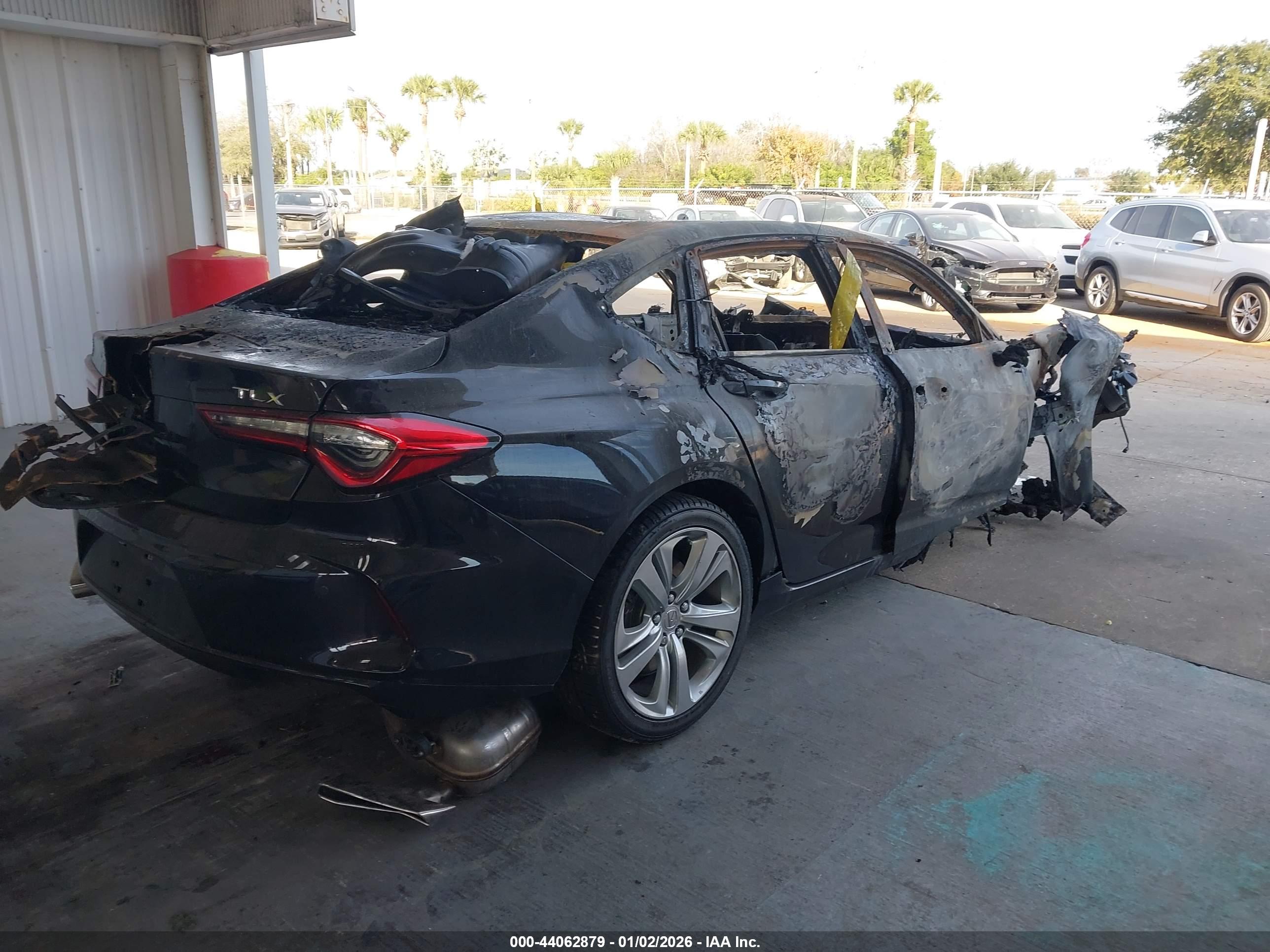 ACURA TLX image 4
