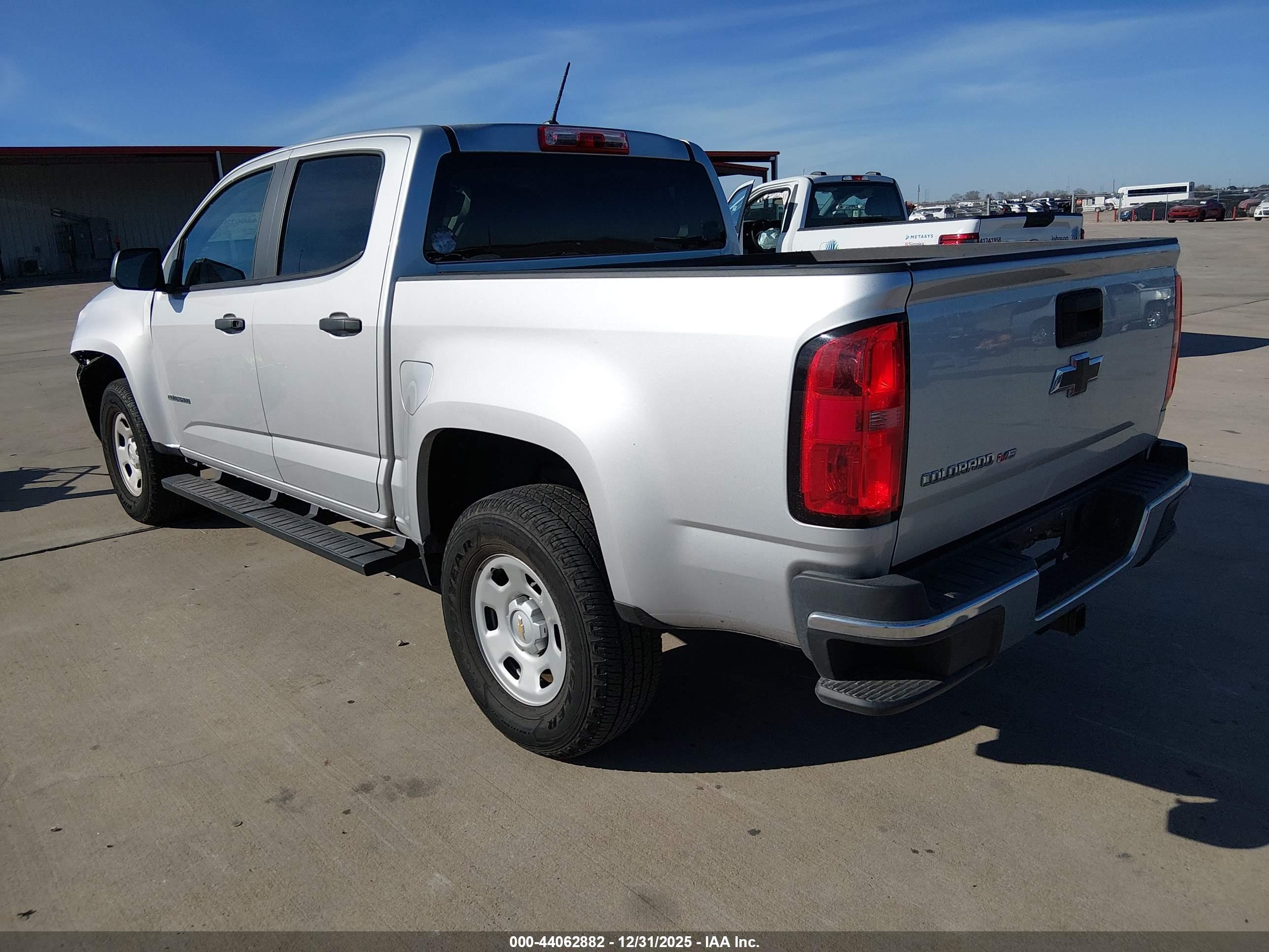 CHEVROLET COLORADO image 3