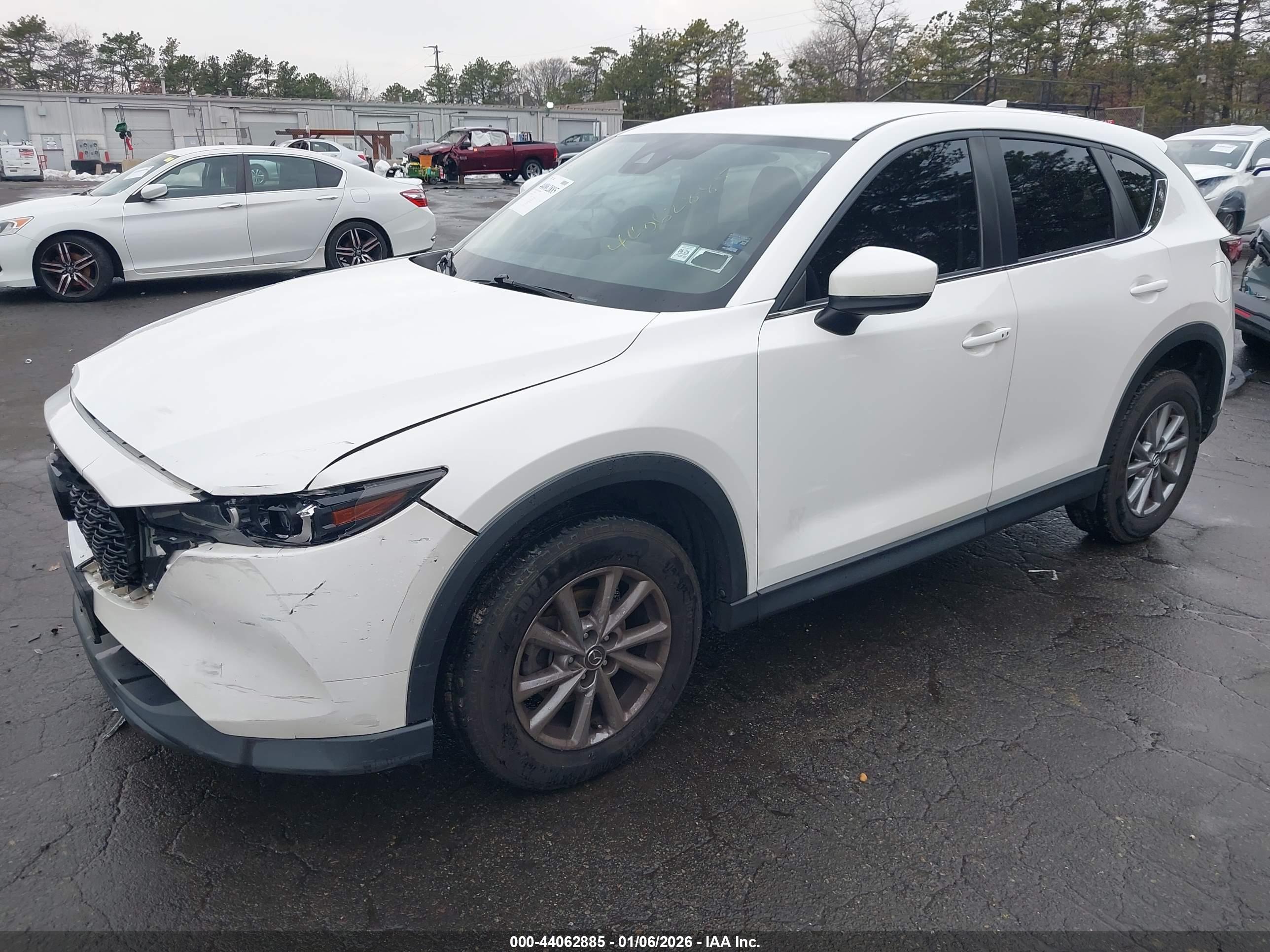 MAZDA CX-5 image 2