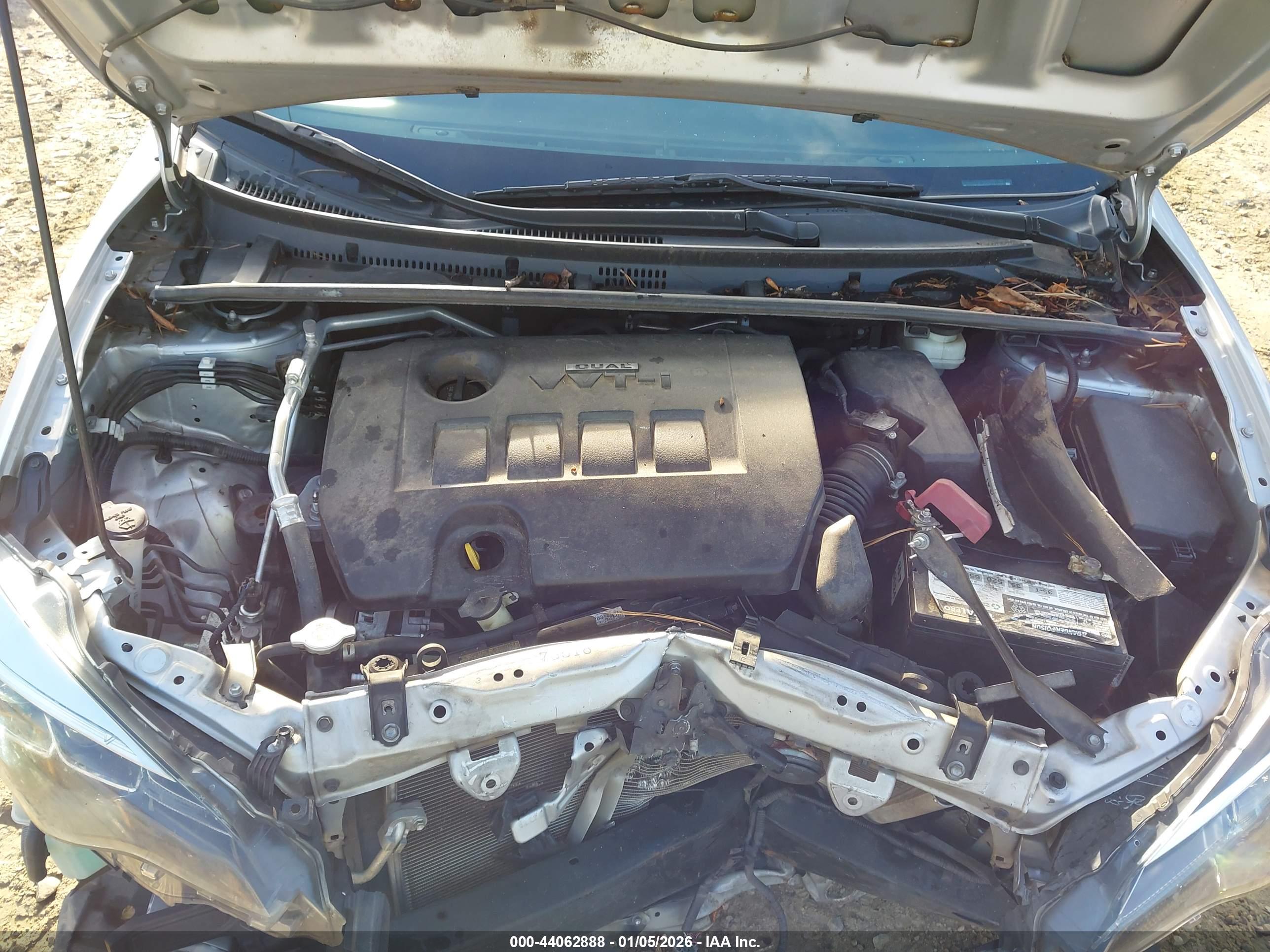 TOYOTA COROLLA image 10