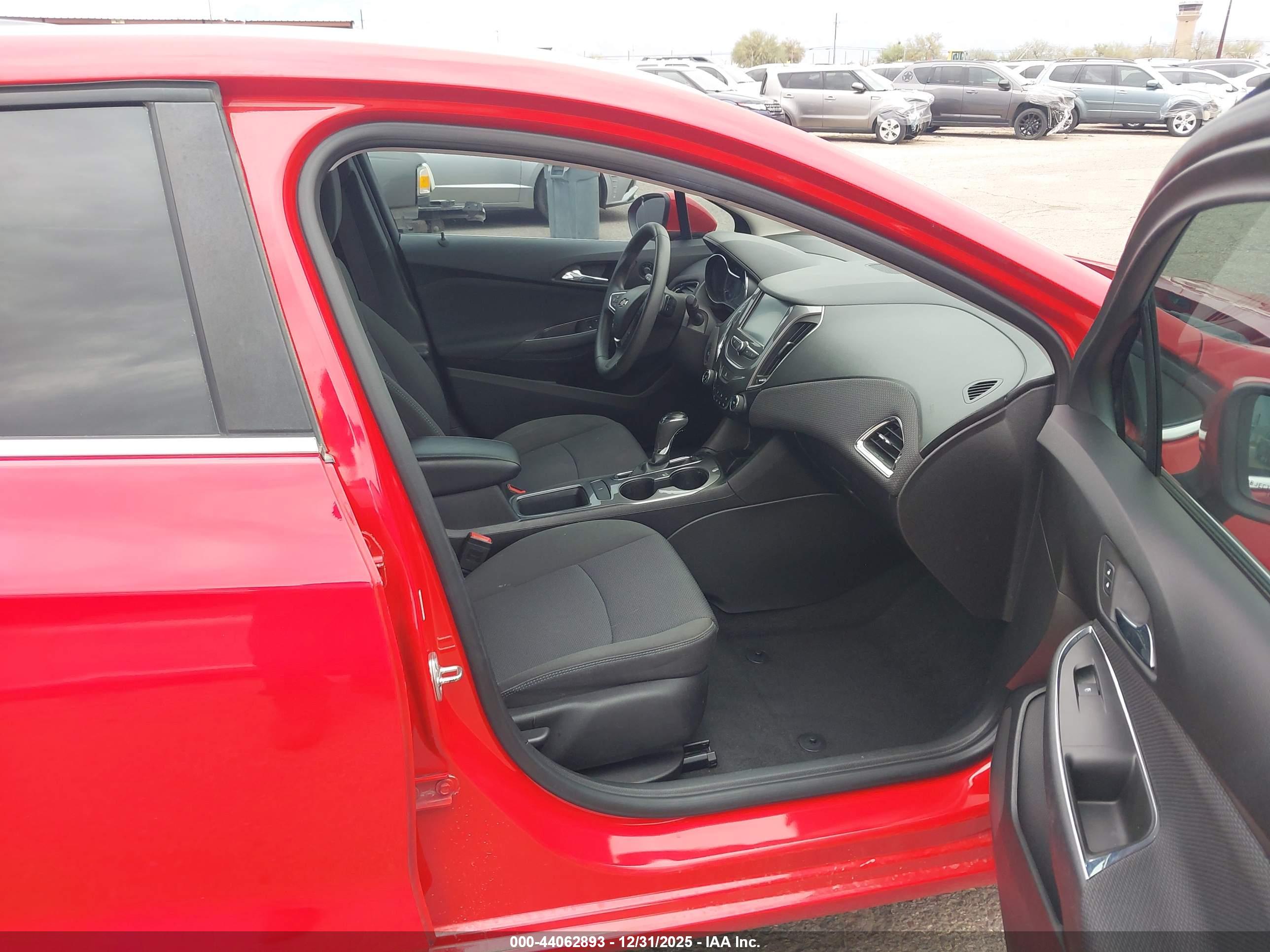 CHEVROLET CRUZE image 5