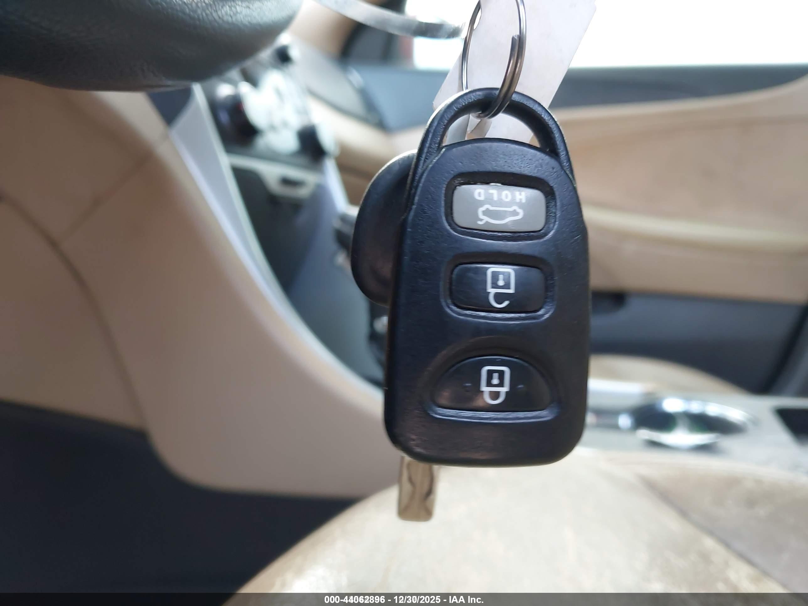 HYUNDAI SONATA image 11