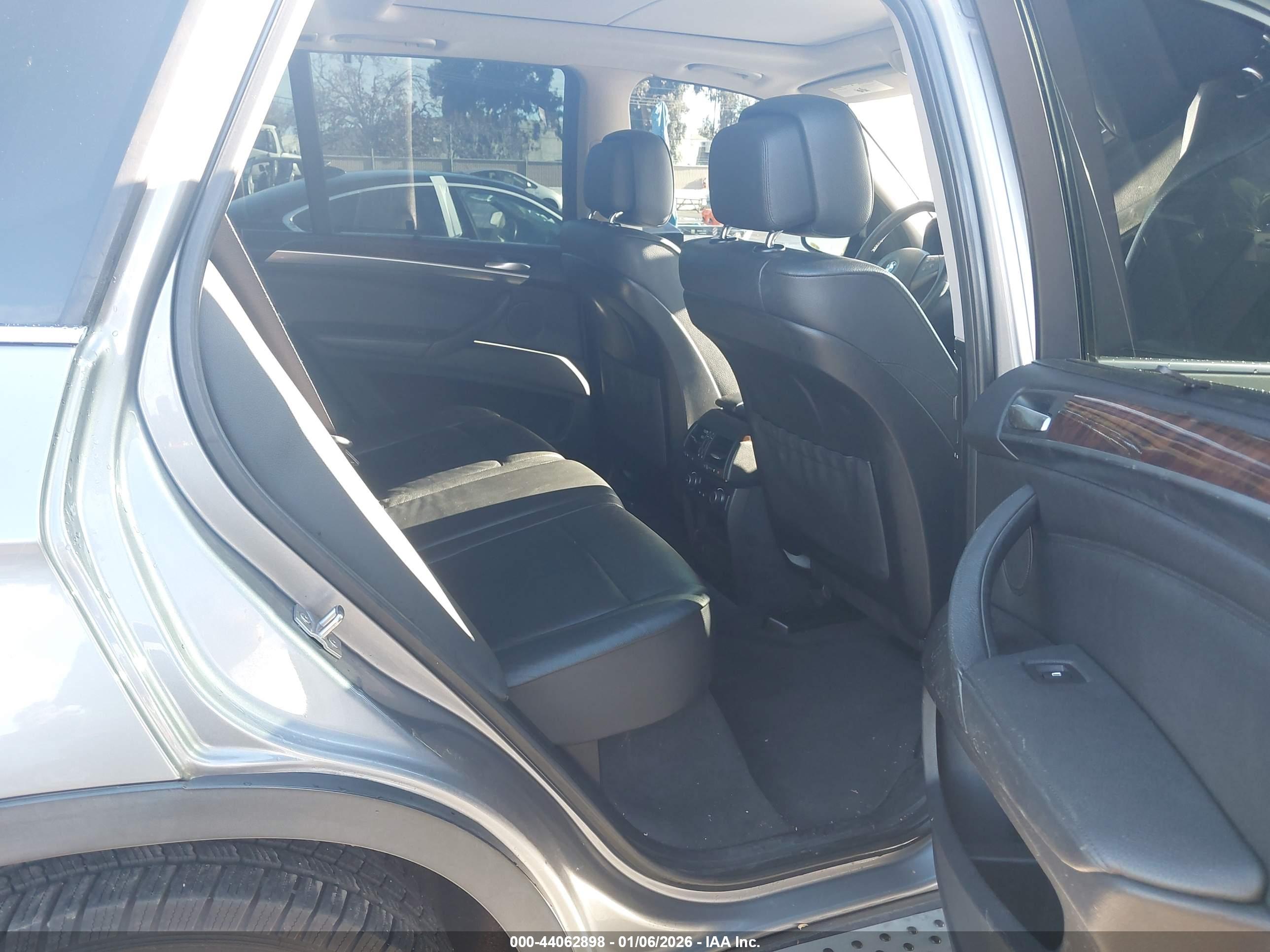 BMW X5 image 8