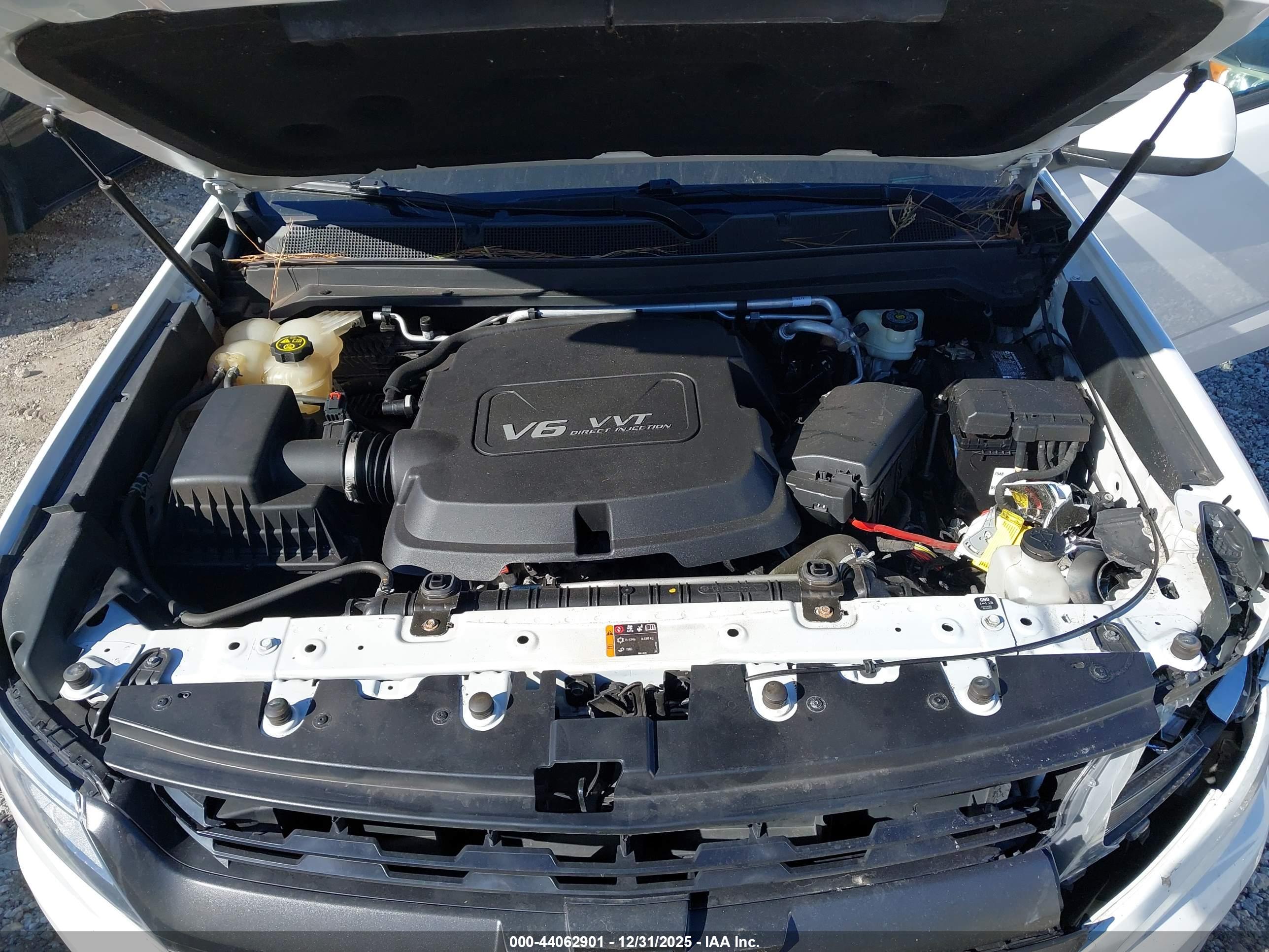 CHEVROLET COLORADO image 10