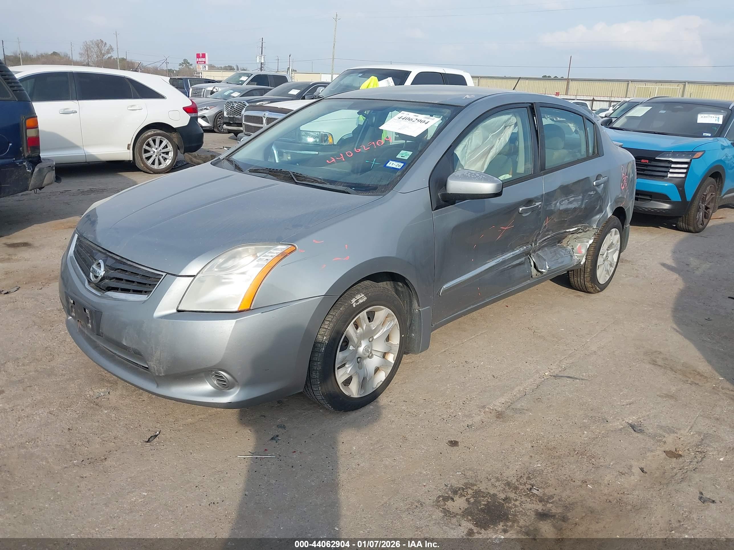 NISSAN SENTRA image 2