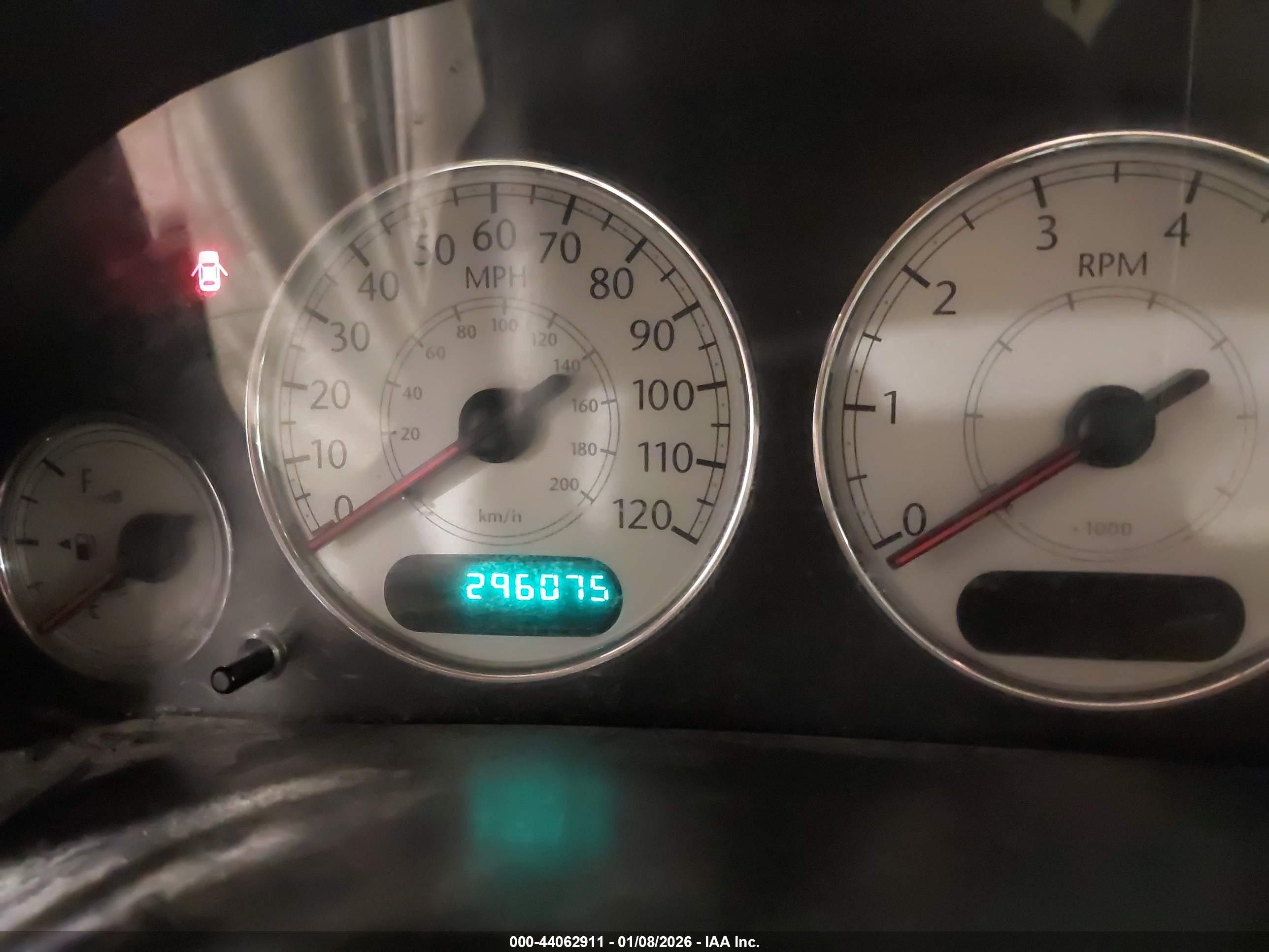 CHRYSLER TOWN image 7