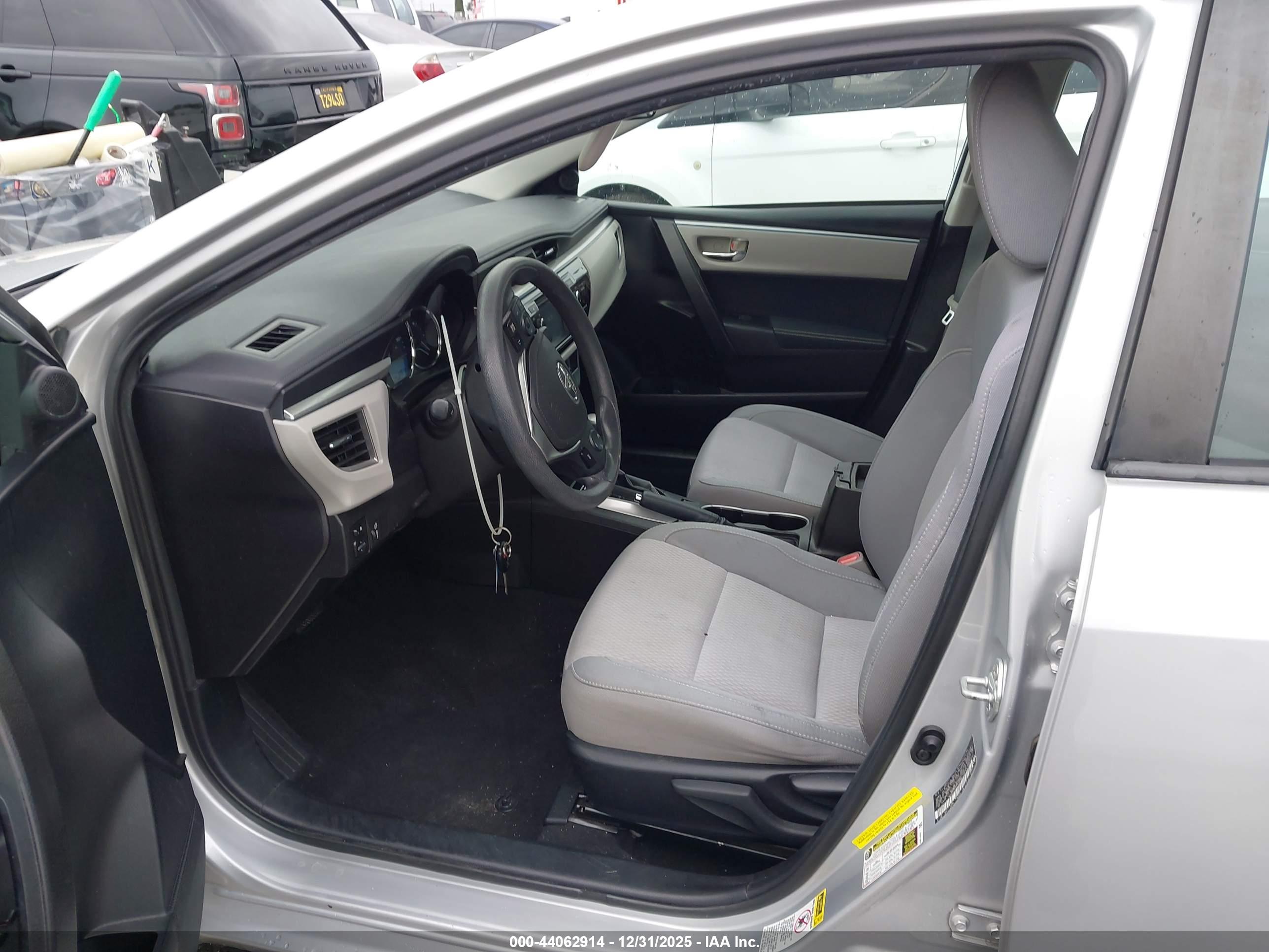 TOYOTA COROLLA image 5