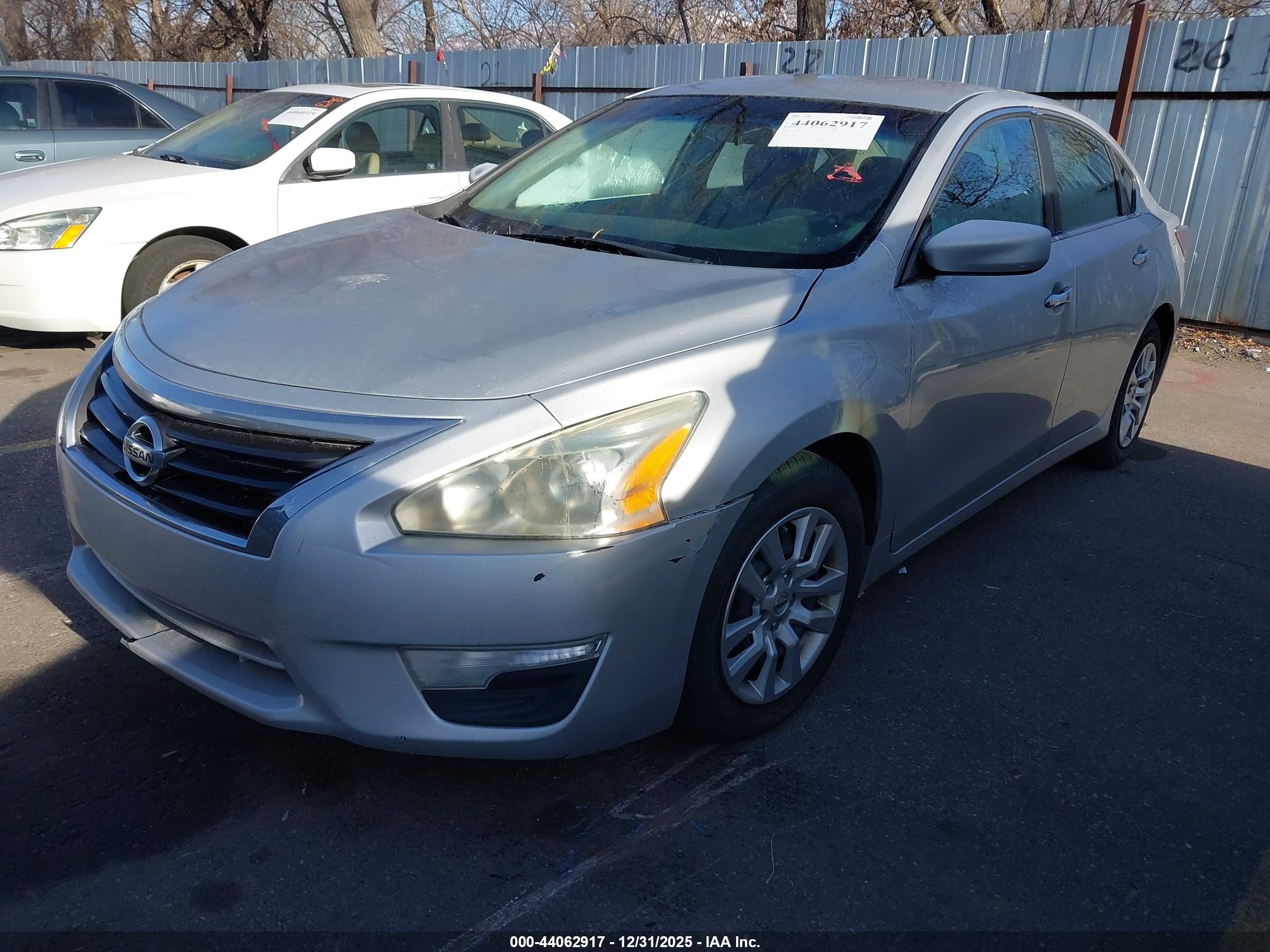 NISSAN ALTIMA image 2