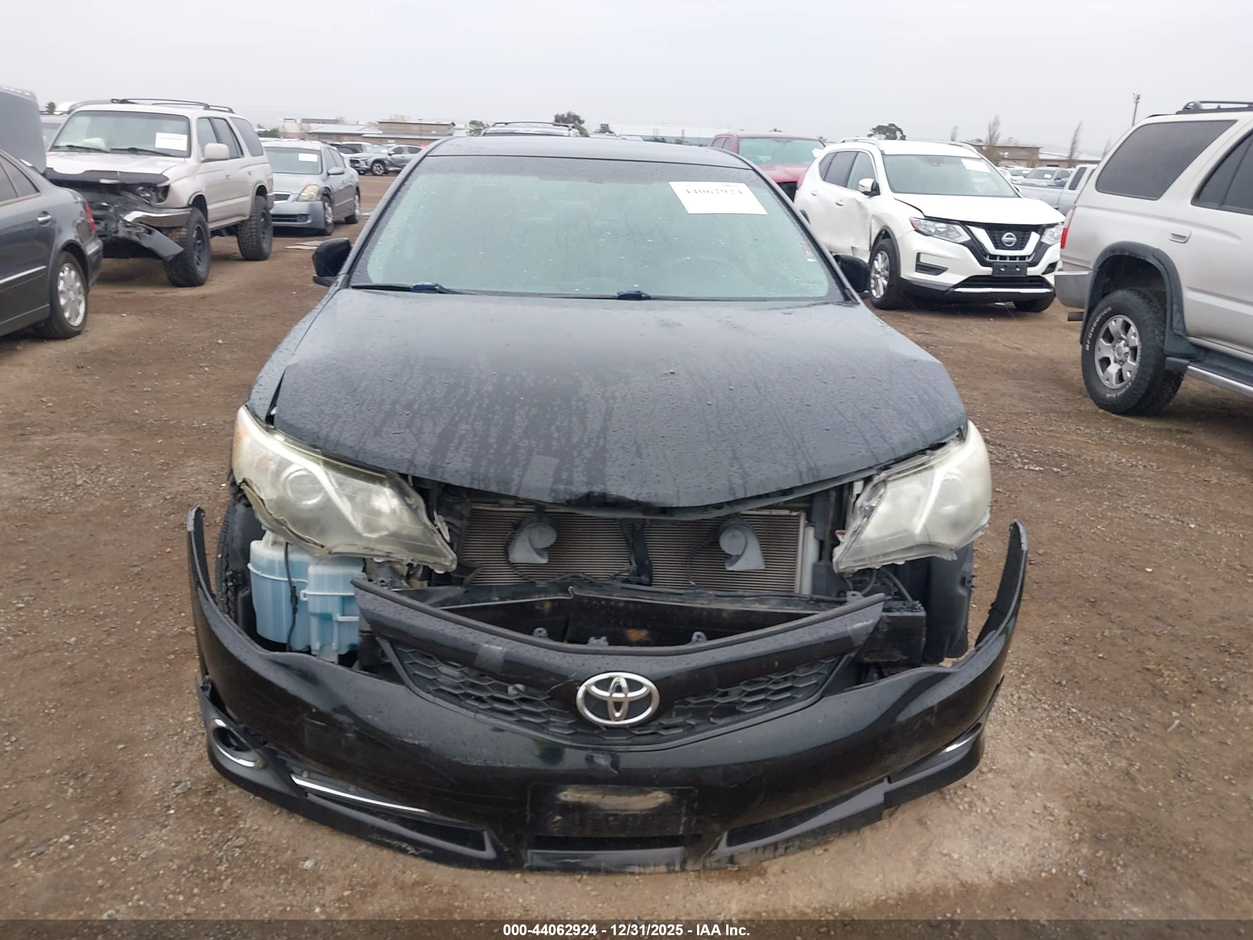 TOYOTA CAMRY image 6