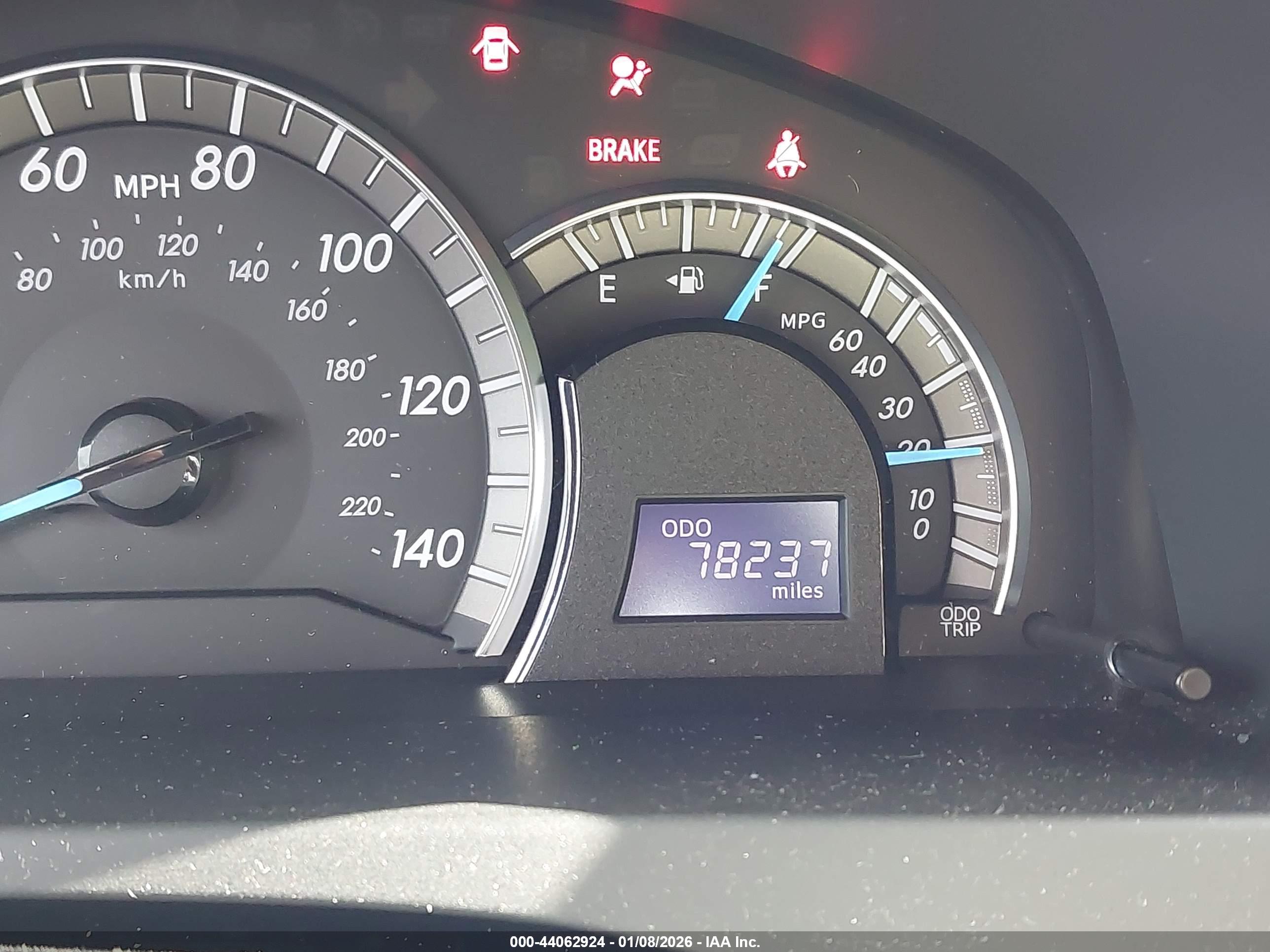 TOYOTA CAMRY image 7