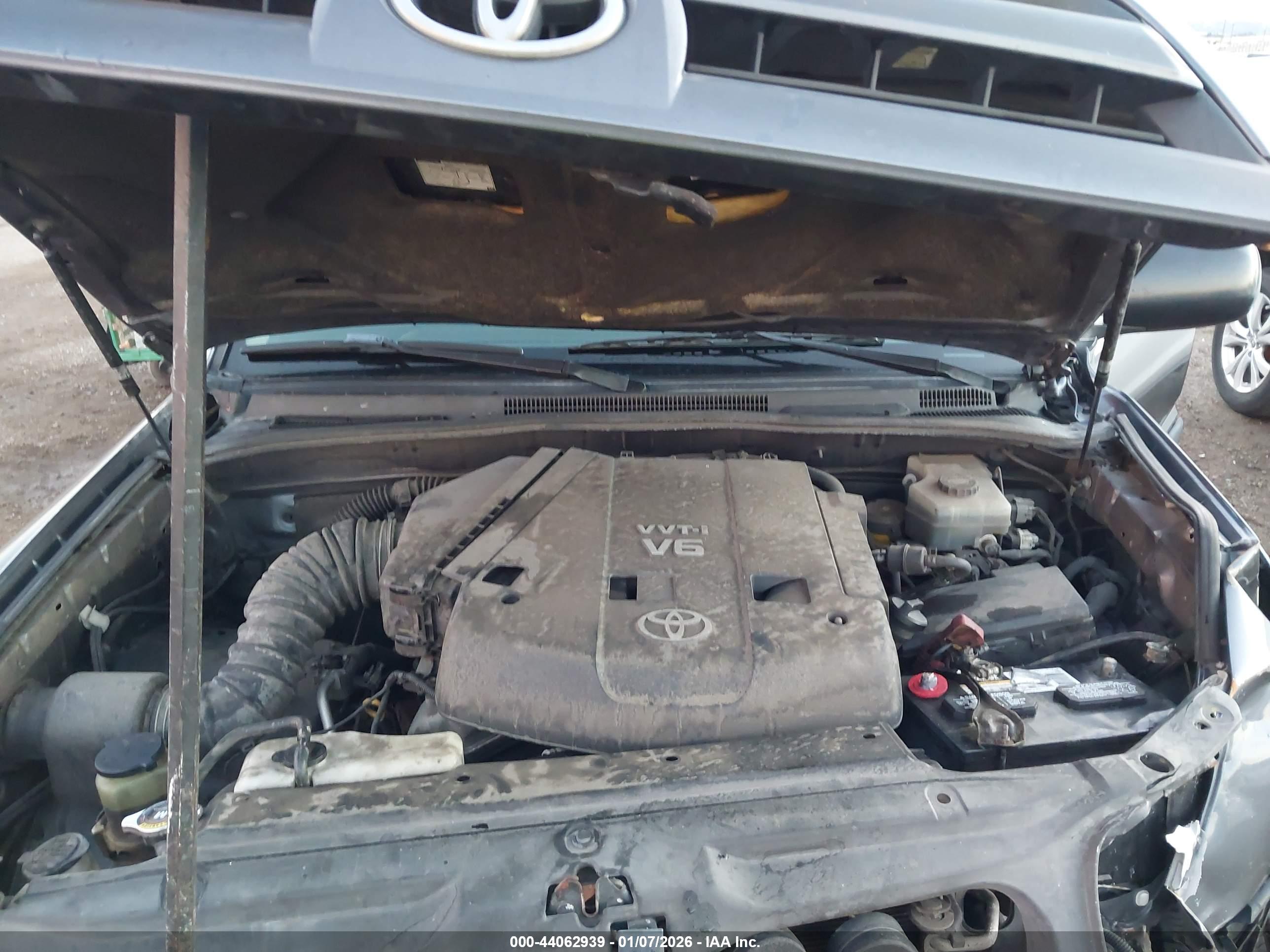 TOYOTA 4RUNNER image 10