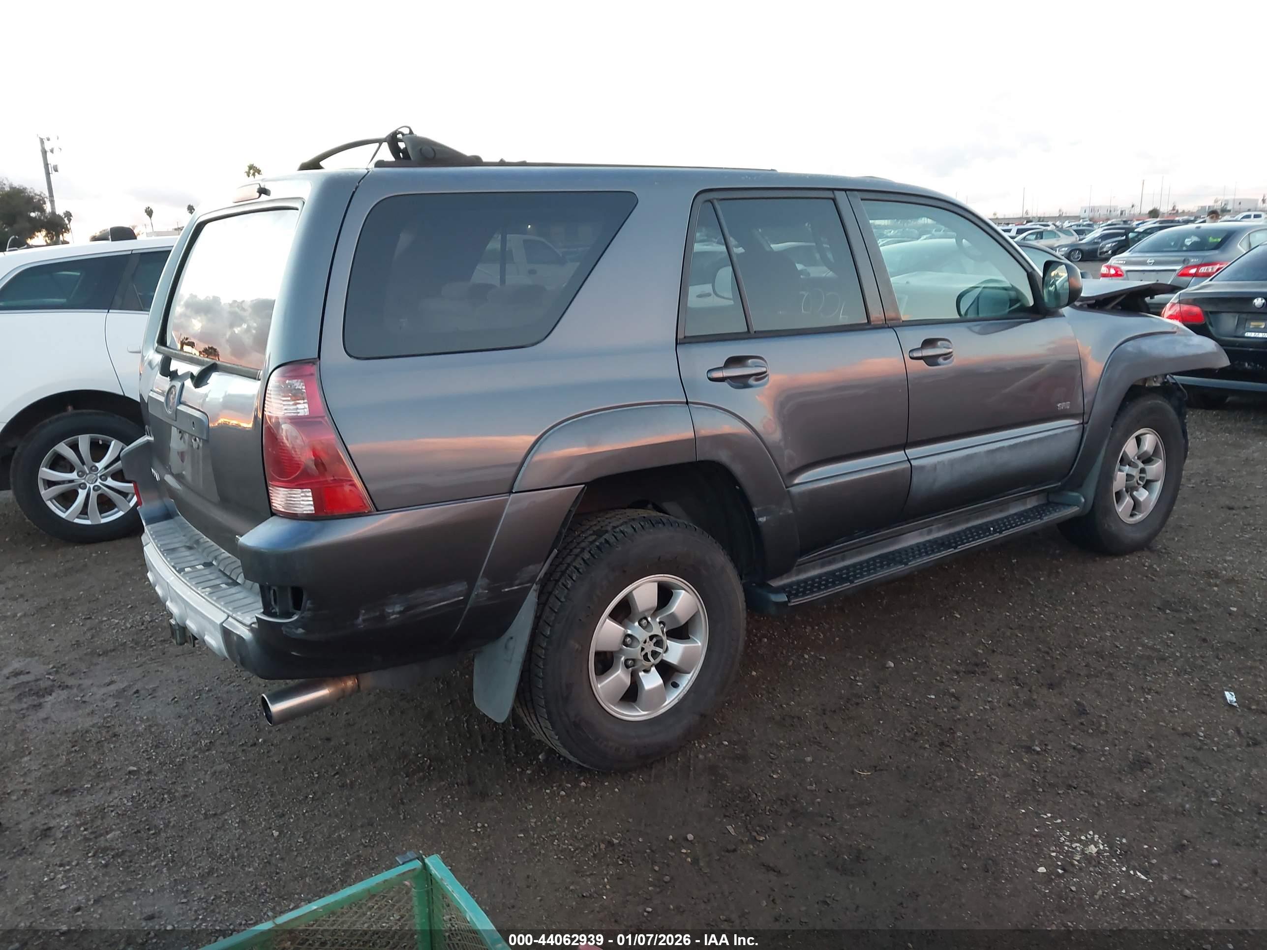 TOYOTA 4RUNNER image 4