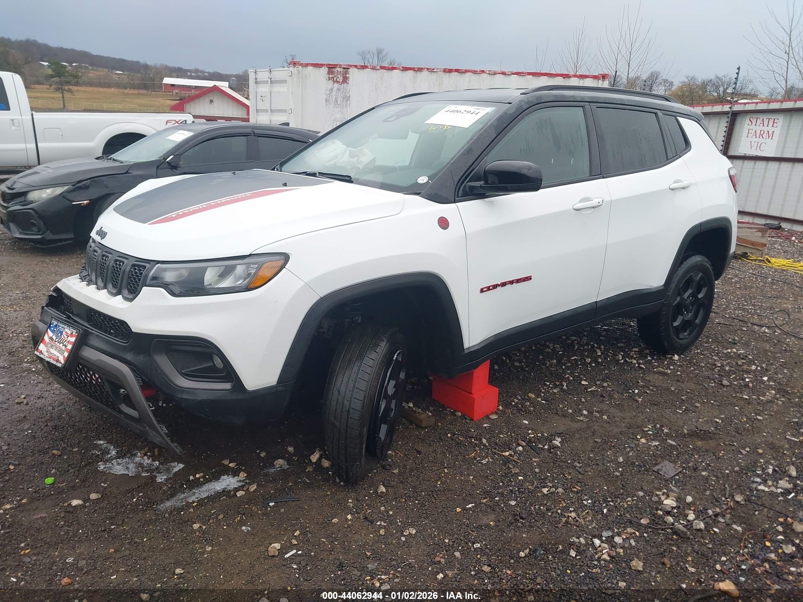 JEEP COMPASS image 2