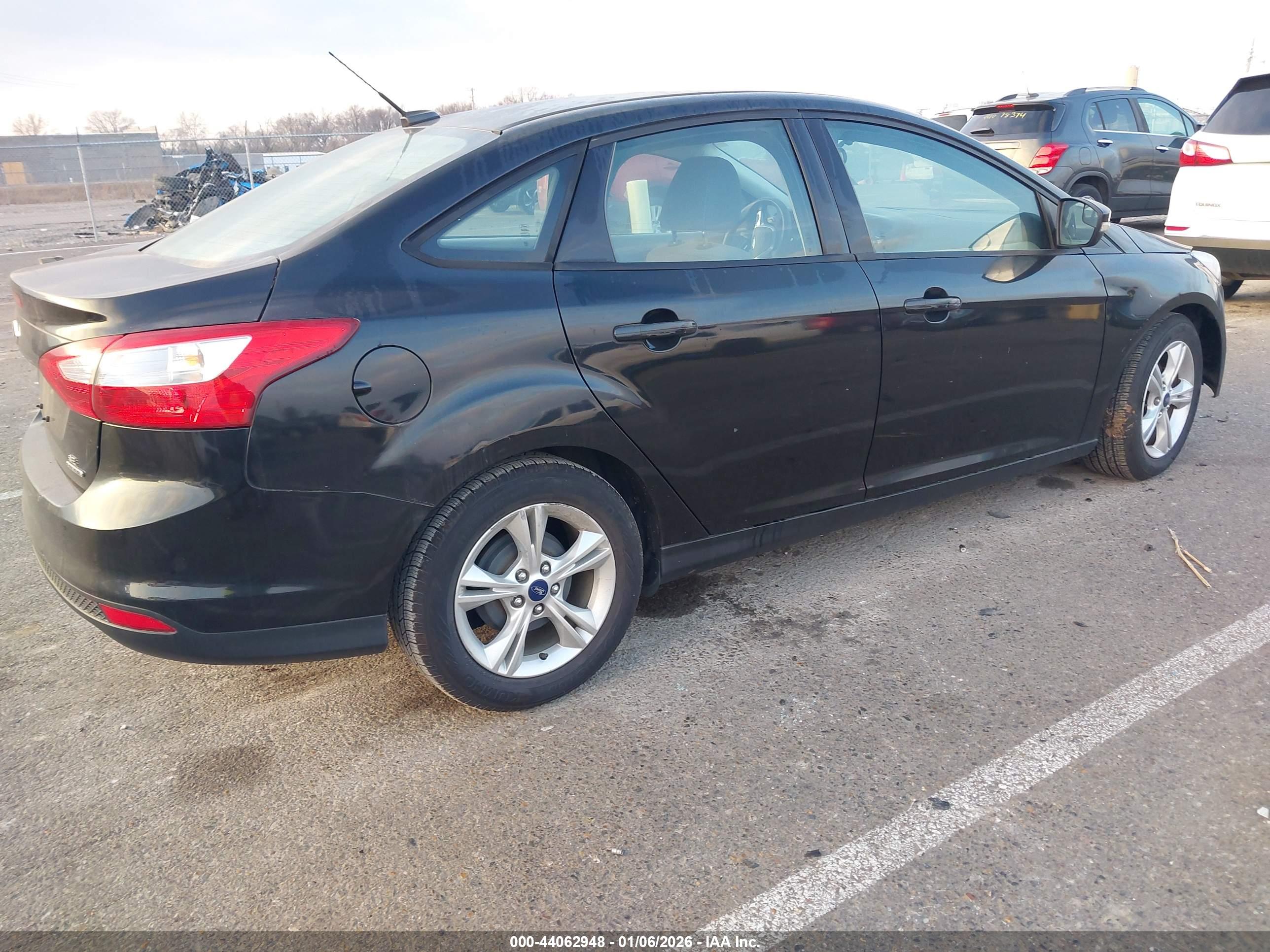 FORD FOCUS image 4
