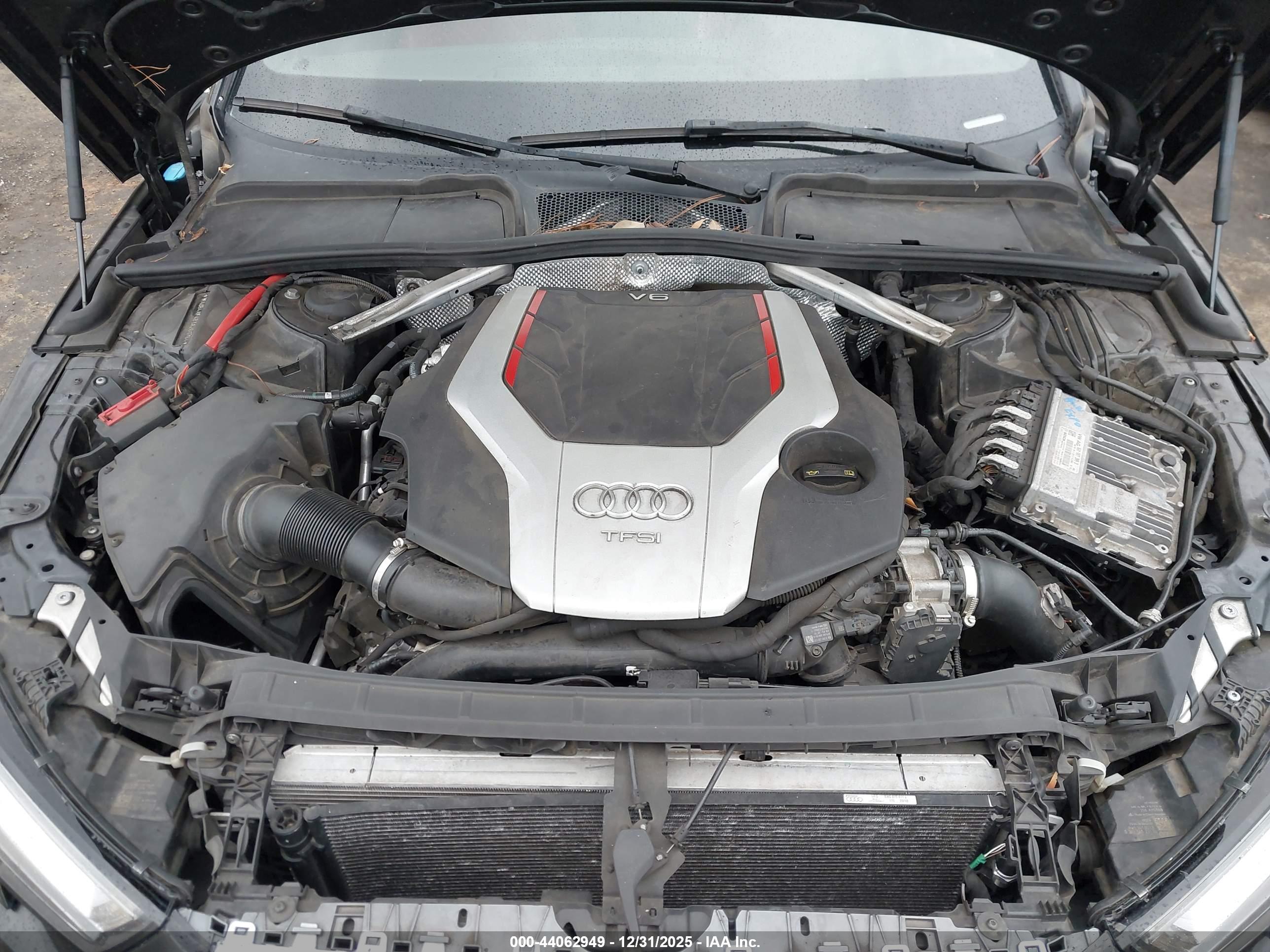 AUDI S4 image 10