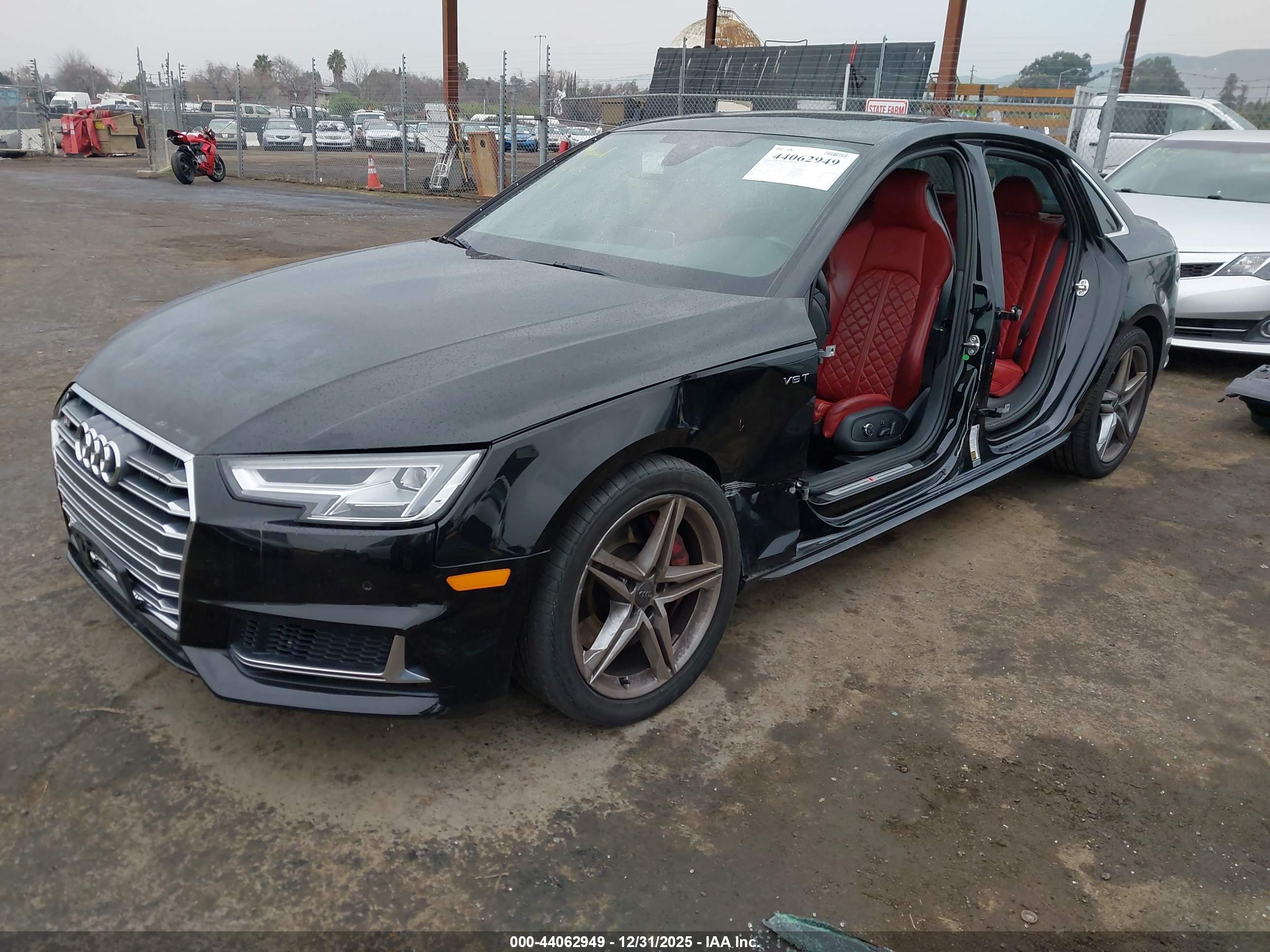 AUDI S4 image 2