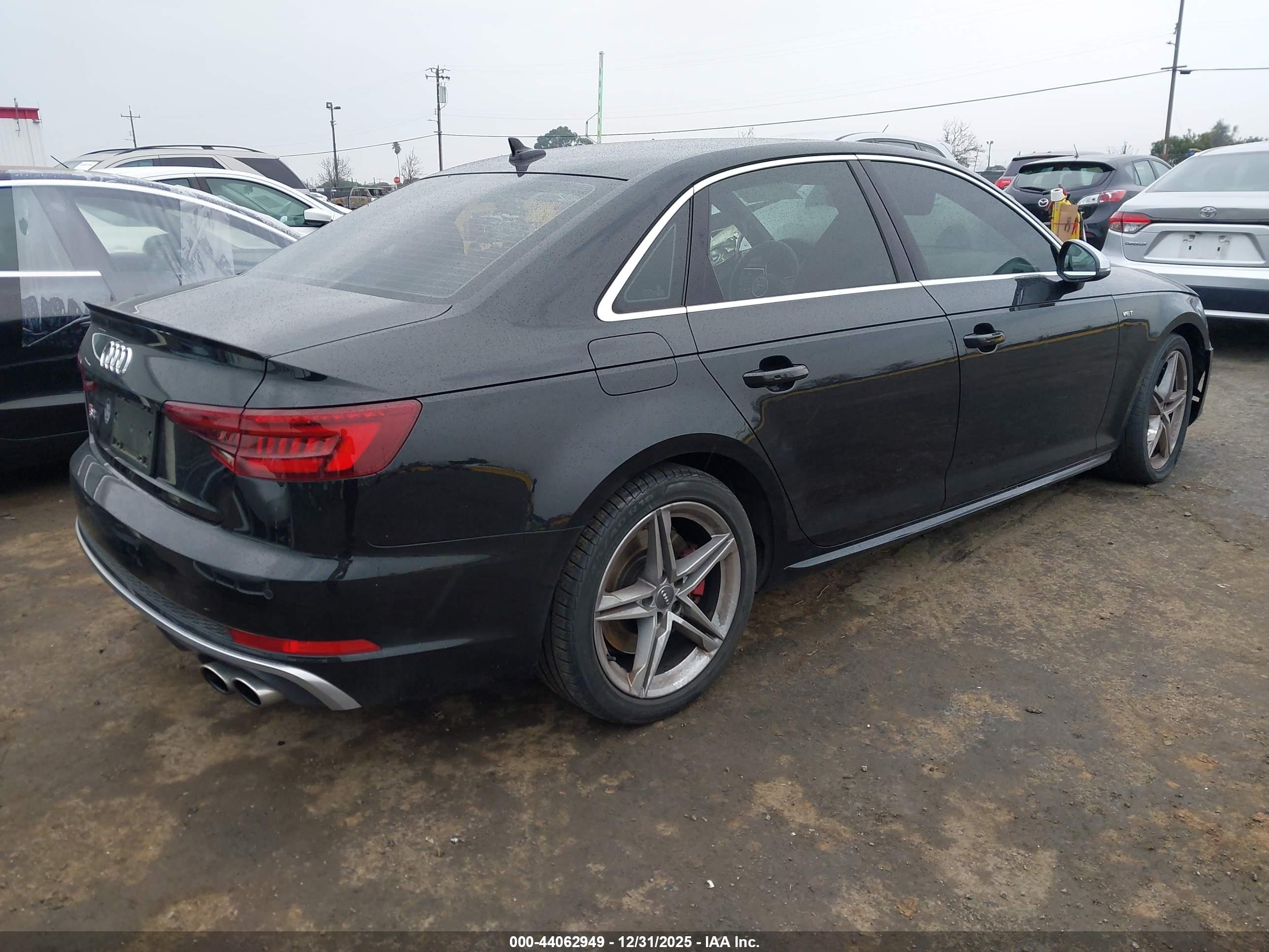 AUDI S4 image 4