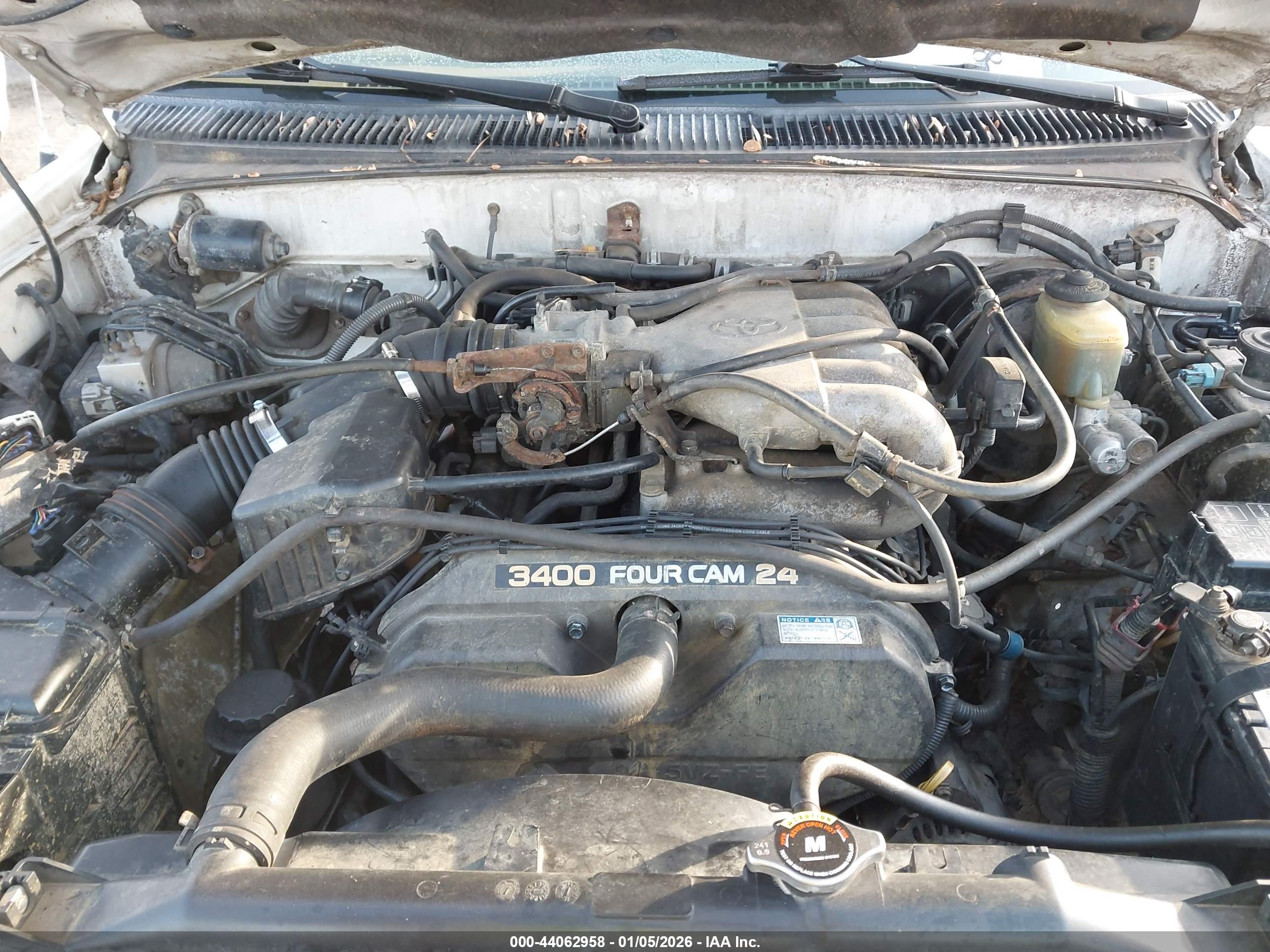 TOYOTA 4RUNNER image 10