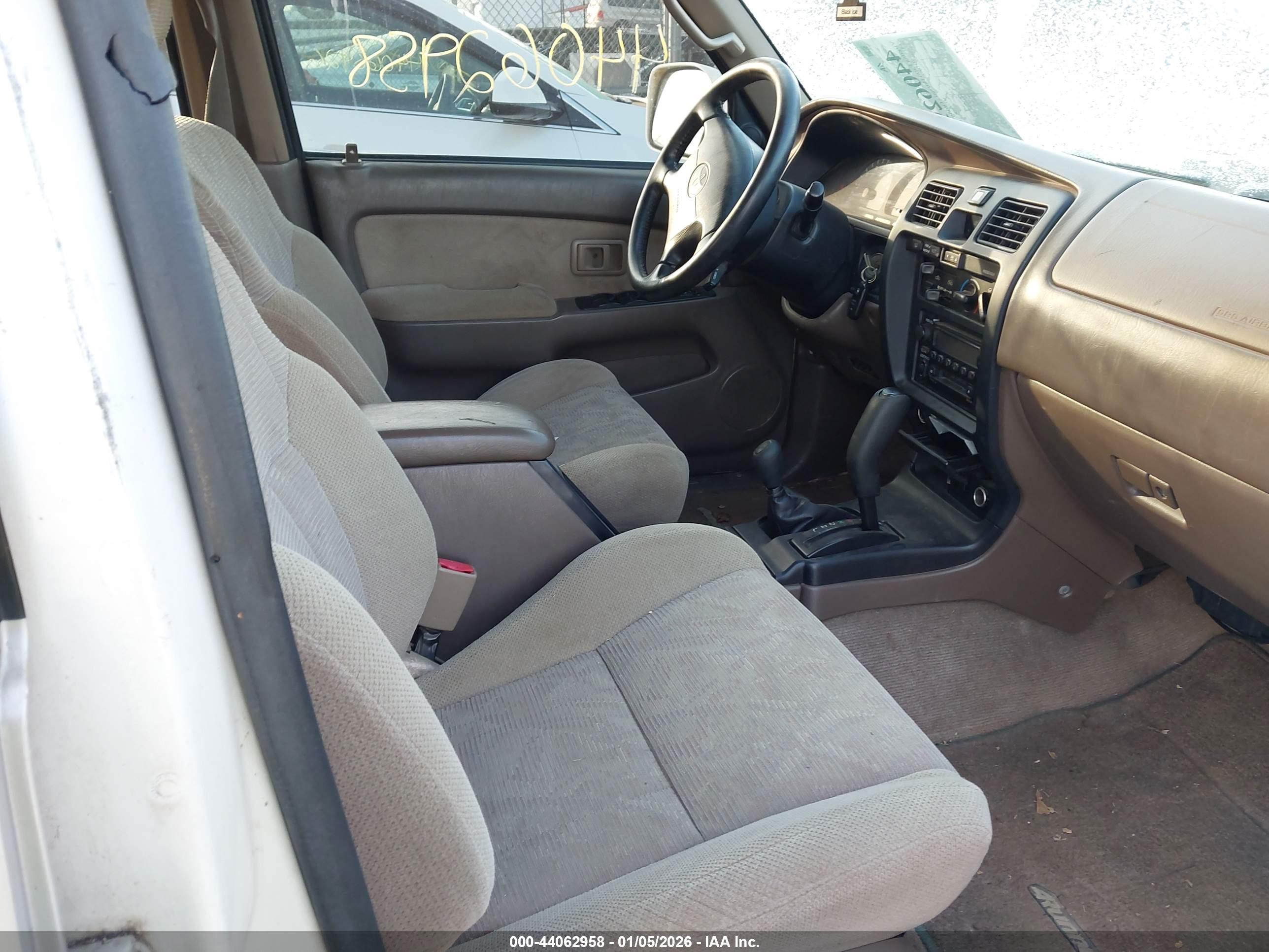 TOYOTA 4RUNNER image 5