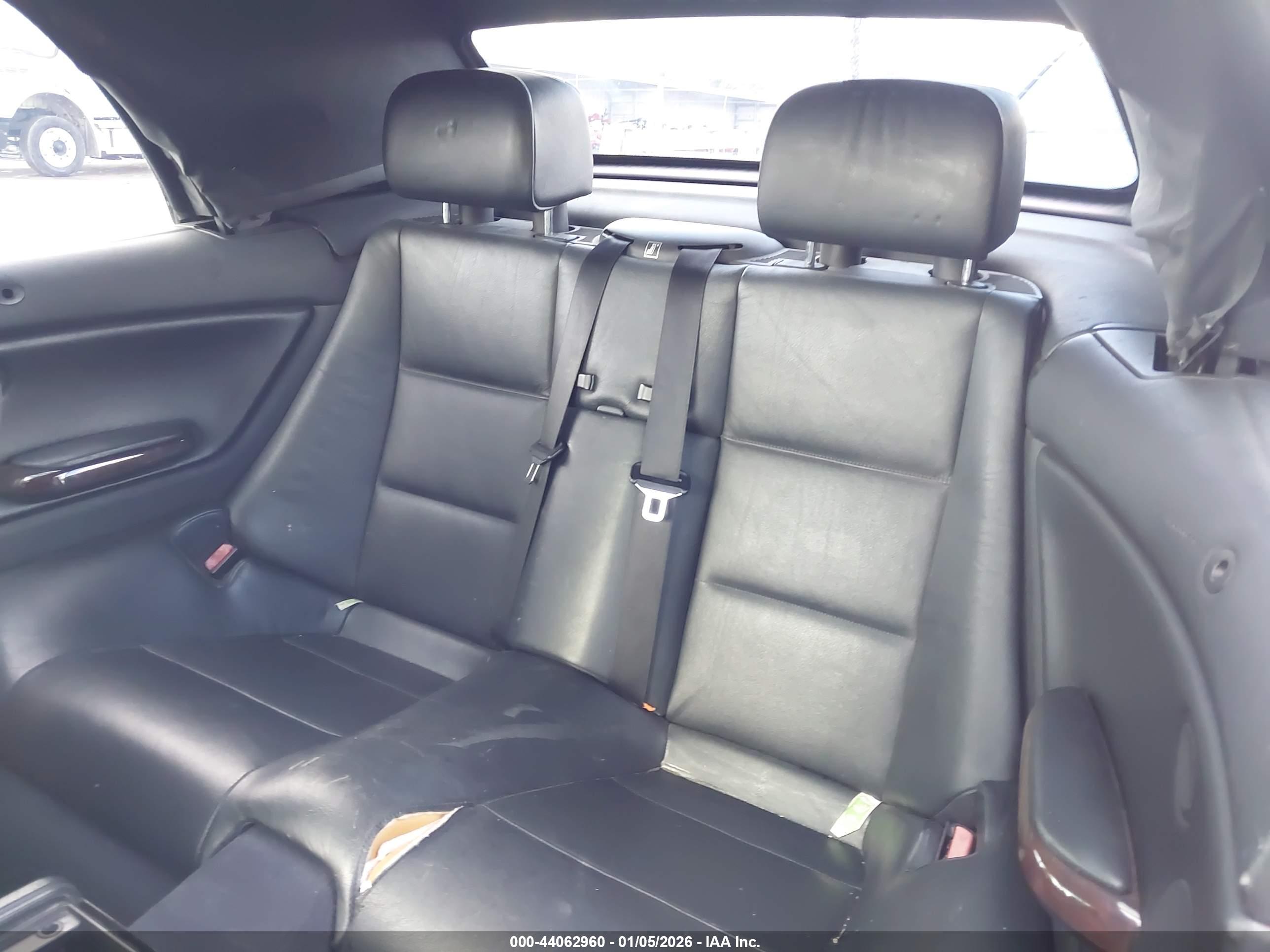 BMW 325CI image 8