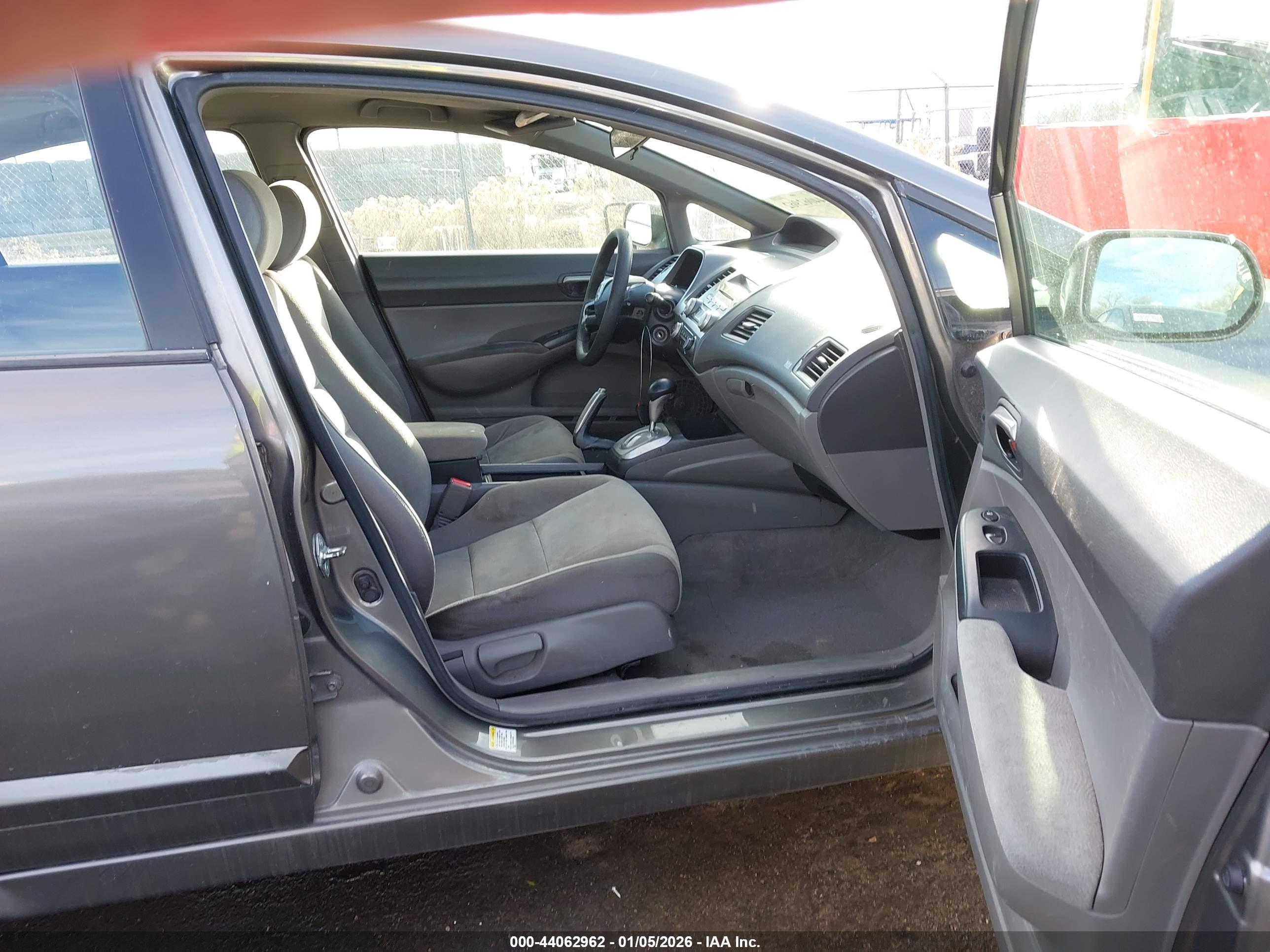 HONDA CIVIC image 5