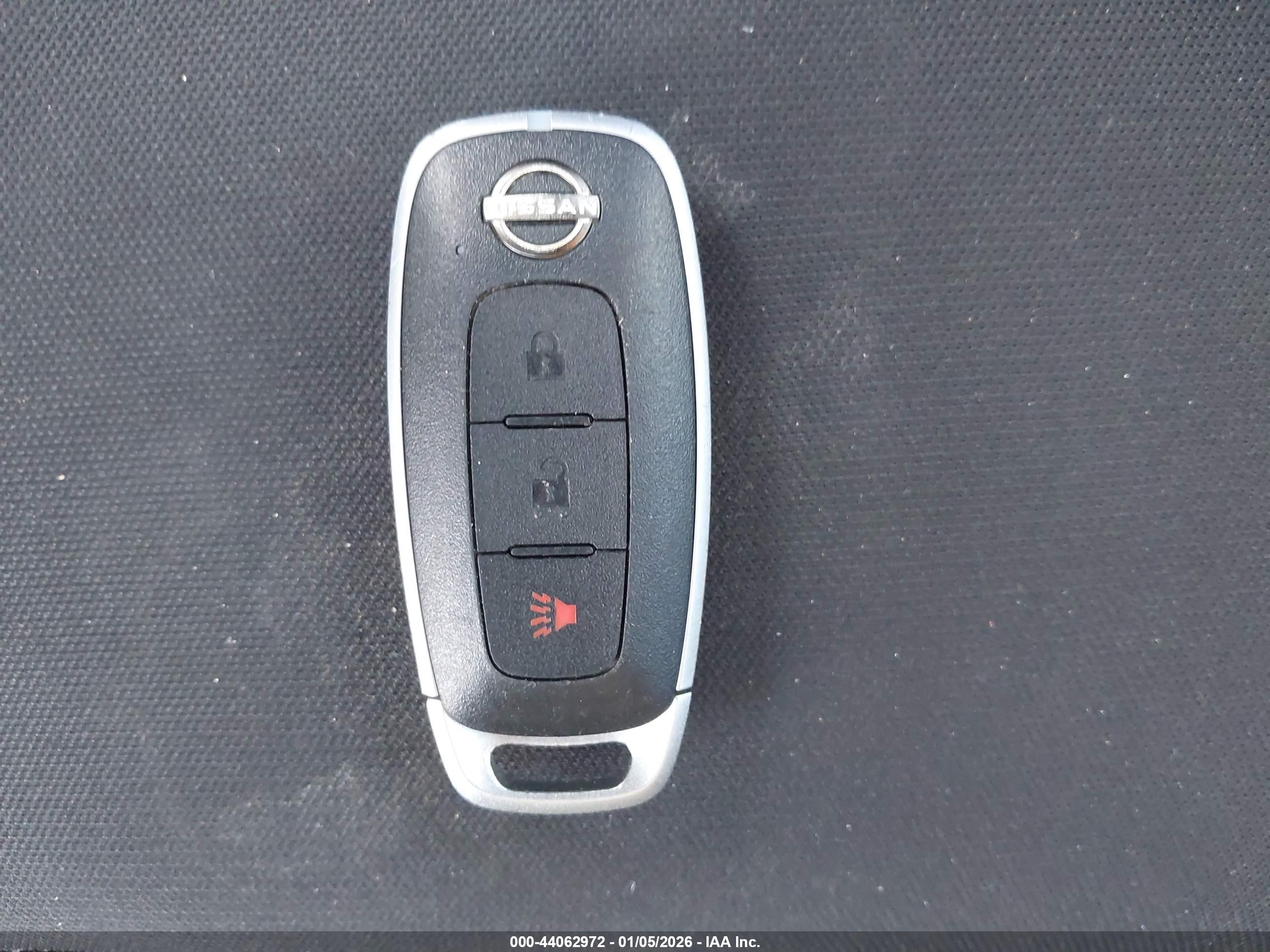 NISSAN ROGUE image 11