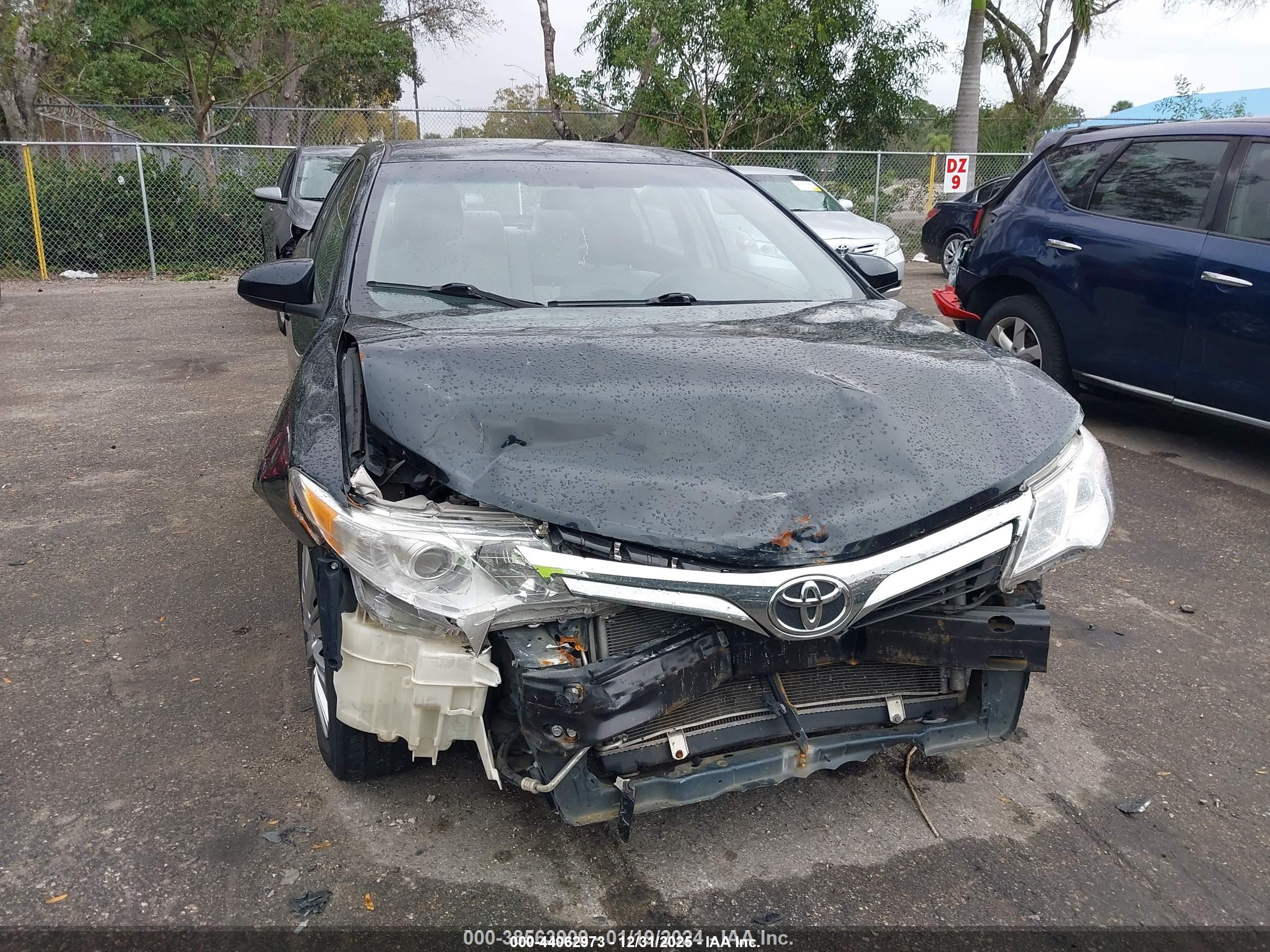 TOYOTA CAMRY image 6
