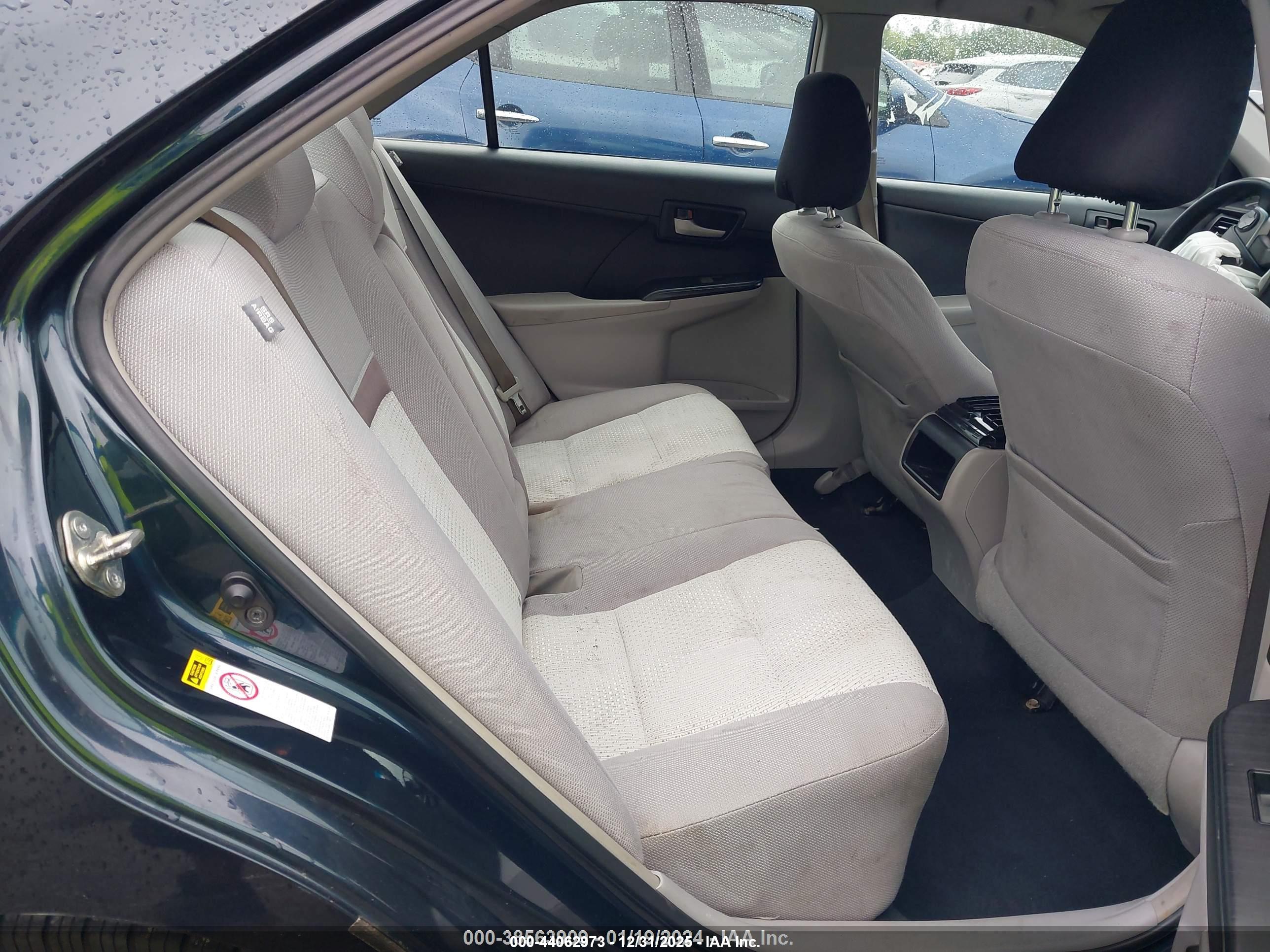 TOYOTA CAMRY image 8