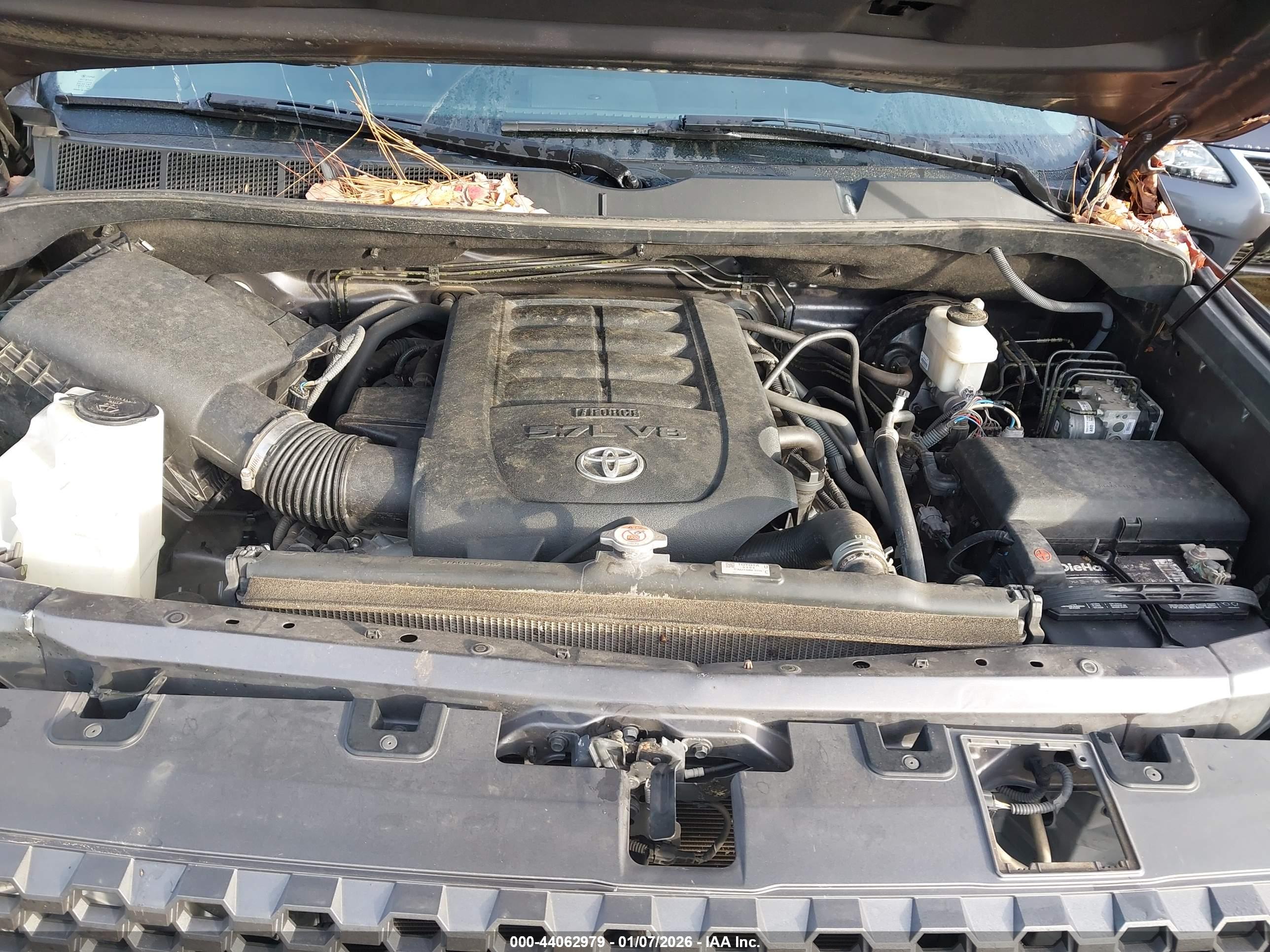 TOYOTA TUNDRA image 10