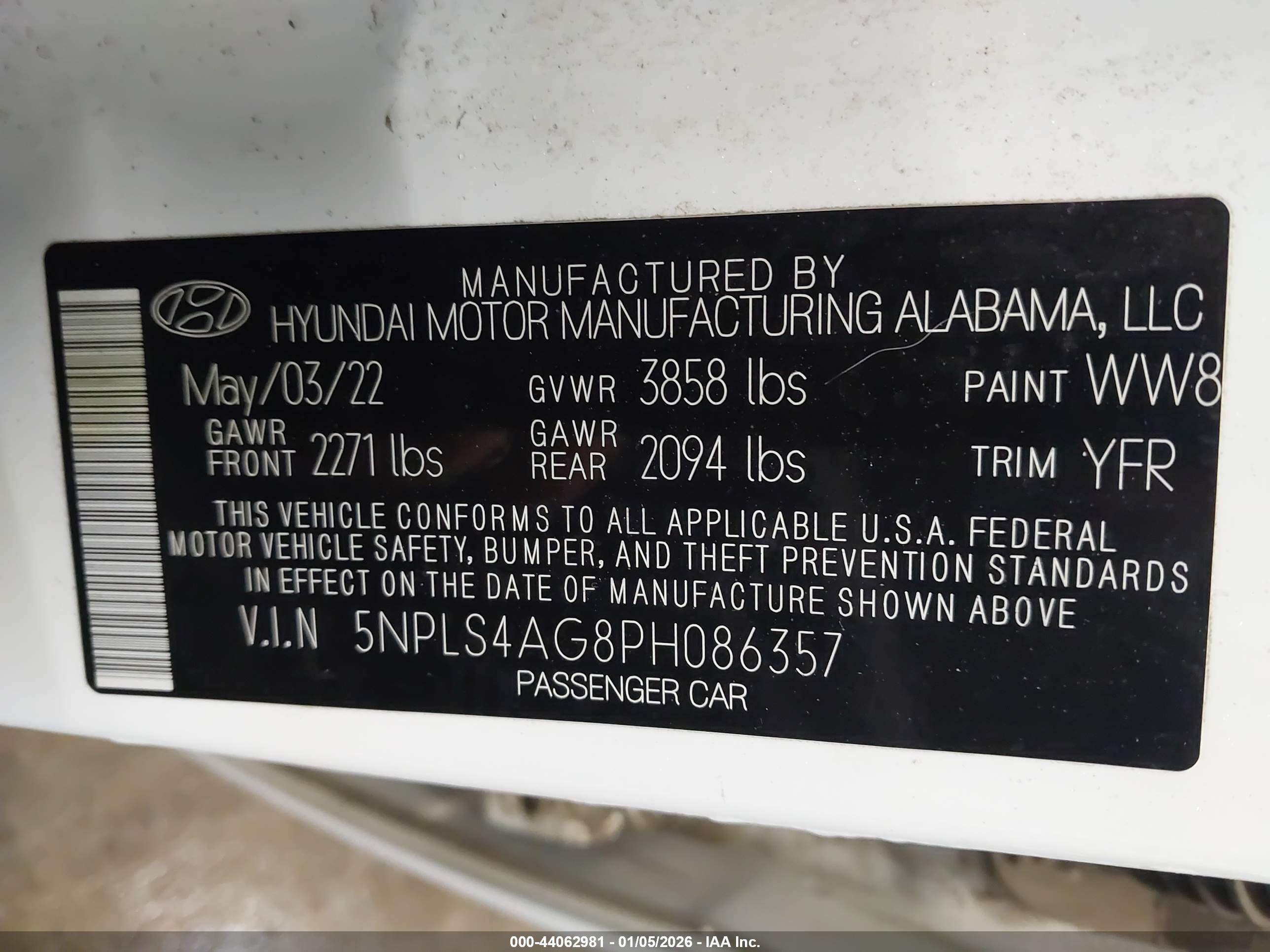 HYUNDAI ELANTRA image 9