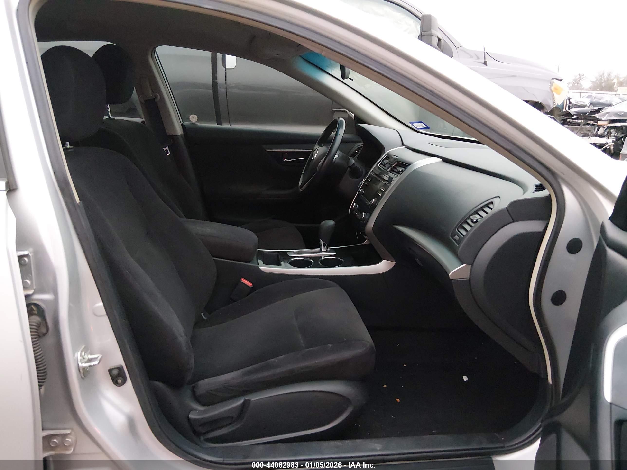 NISSAN ALTIMA image 5